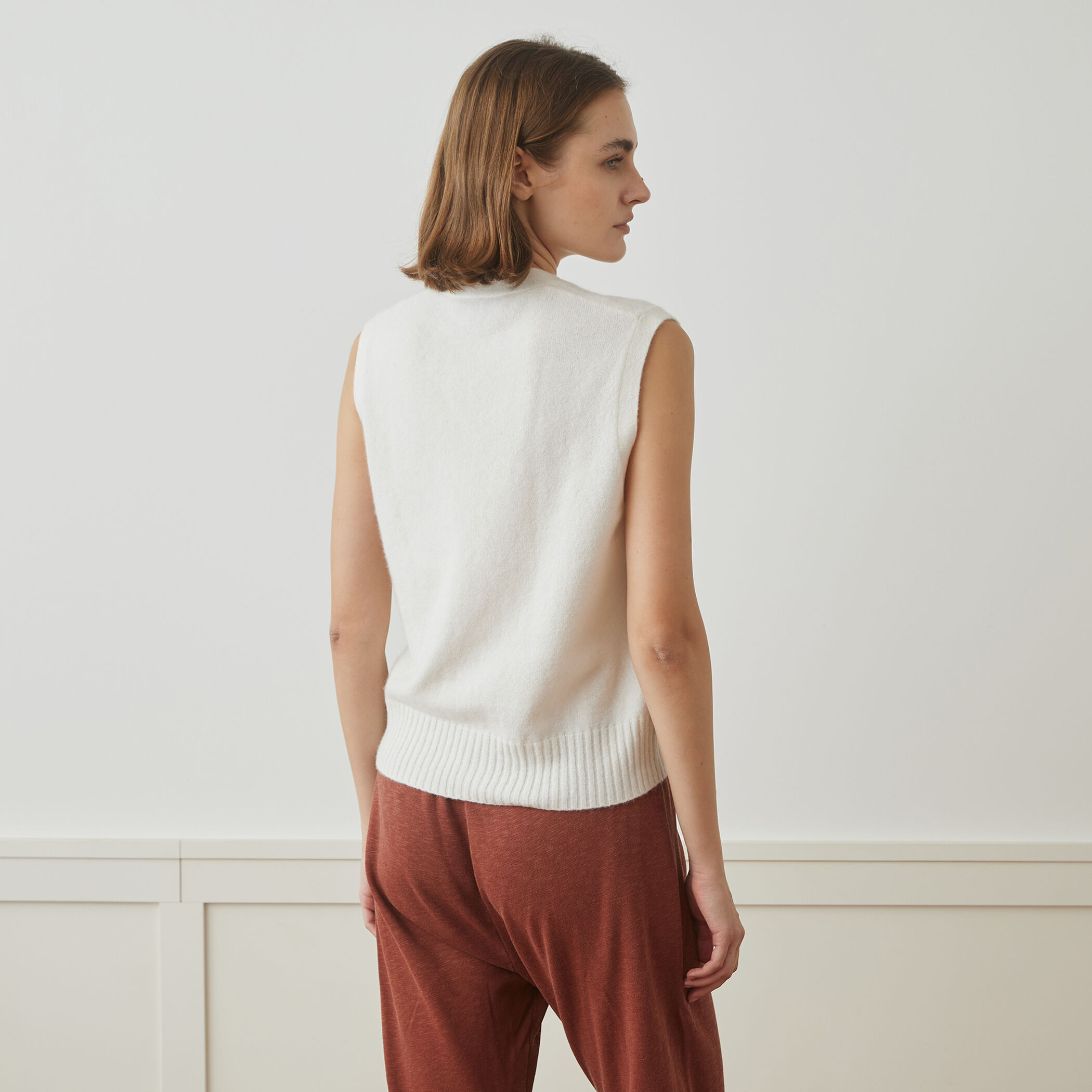 サンランド カシミヤコットン Vネックベスト WCCN2566