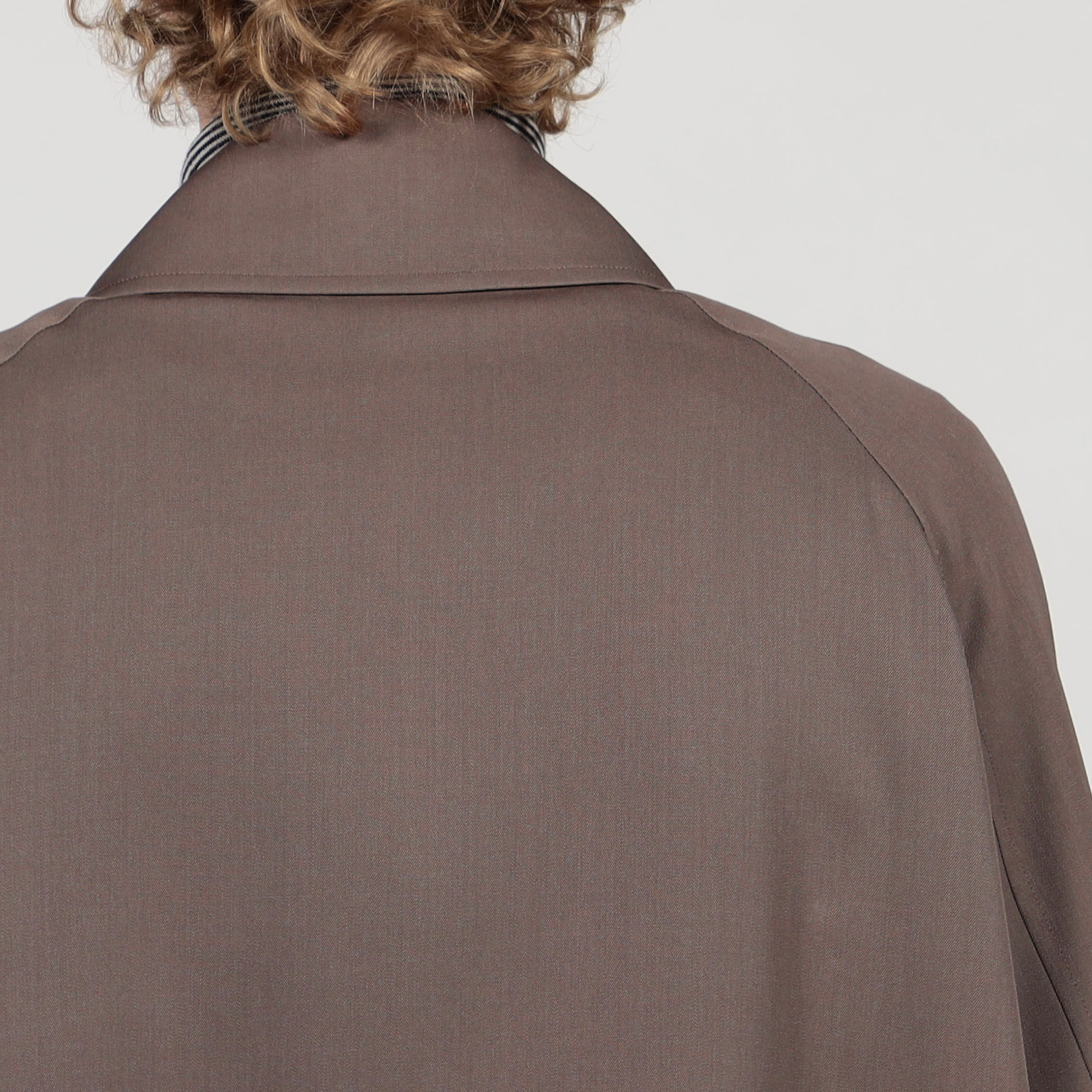 ジャケット・アウター The CLASIK BAL COLLAR PONCHO (TAUPE) The CLASIK BAL COLLAR PONCHO｜トゥモローランド 公式通販