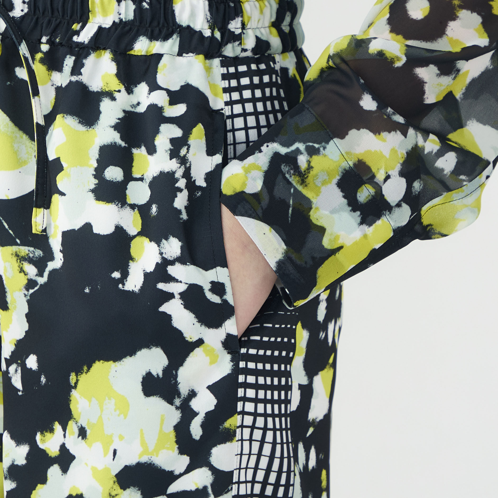 別注】TELMA Printed Line パンツ｜トゥモローランド 公式サイト