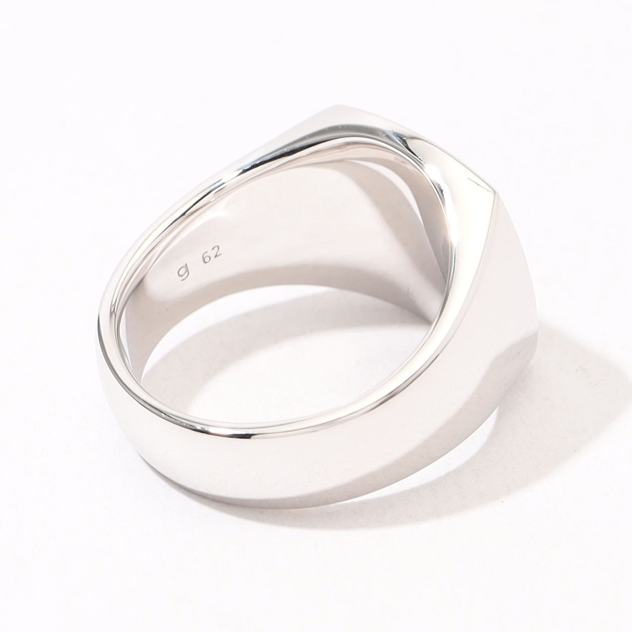 TOM WOOD クッション ブラックオニキス リング｜トゥモローランド 公式通販