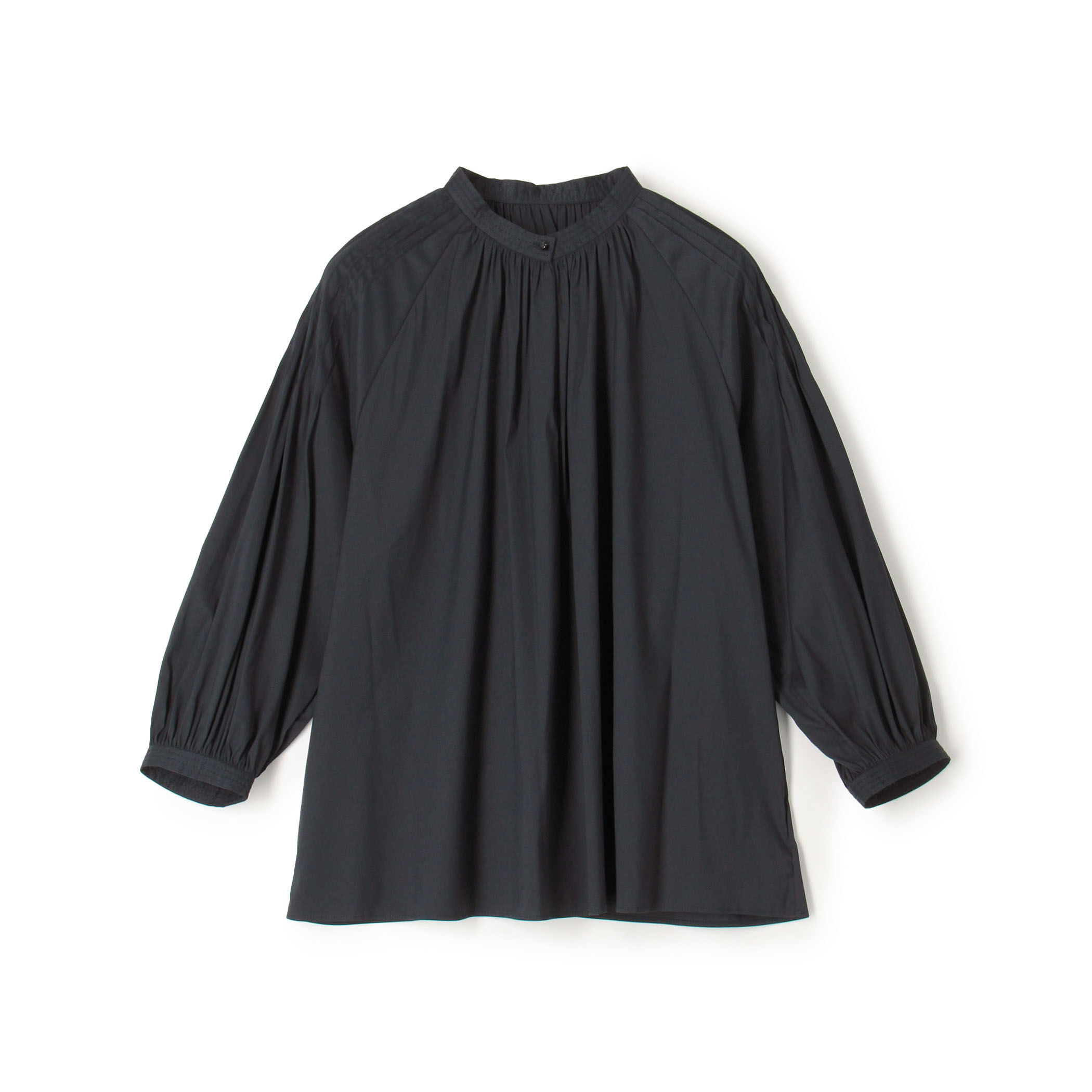 ストレッチブロード ピンタックスリーブブラウス｜トゥモローランド