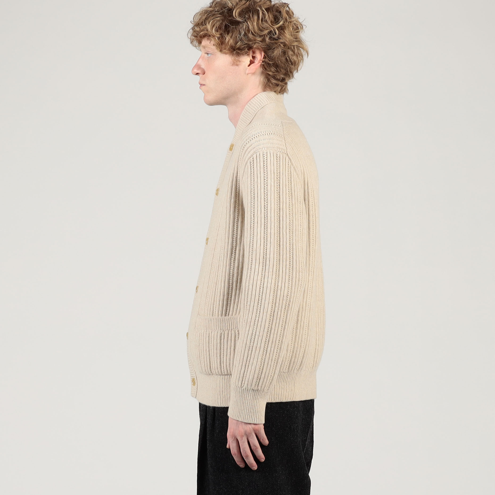 ウールカシミヤシルク リブVネックカーディガン｜トゥモローランド