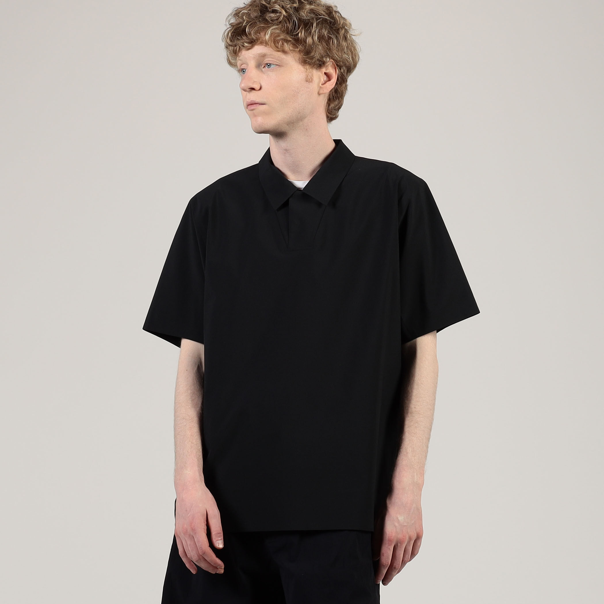 ※まさ※ARC'TERYX VEILANCE ブラックポロシャツ XL アークテリクス ヴェイランスのポロシャツ | HUES 福岡セレクト