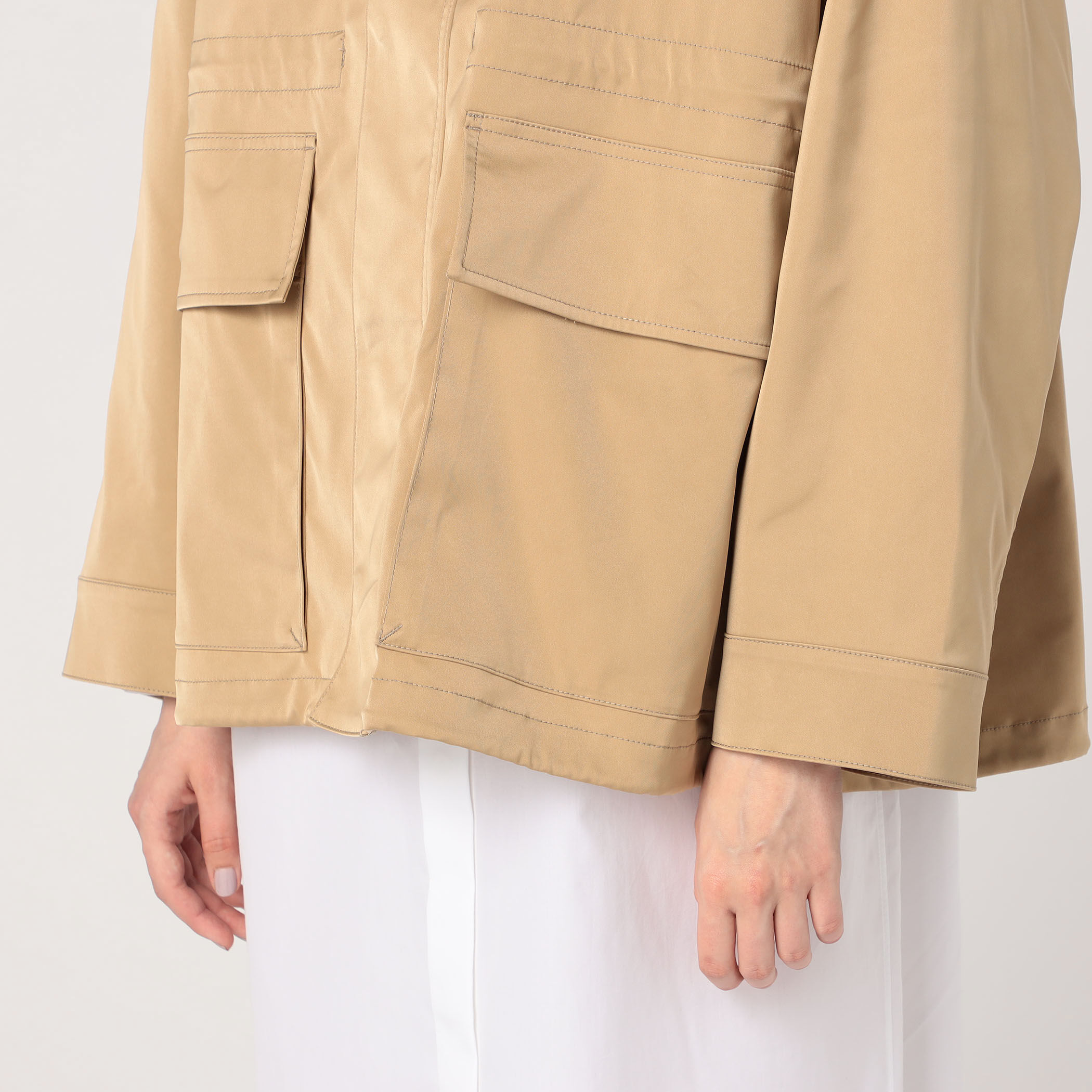 ダブルサテン フーディーブルゾン｜トゥモローランド 公式通販