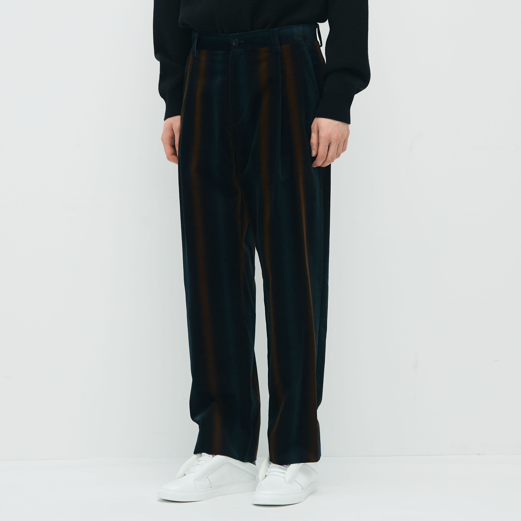 CABaN ベロア グラデーションストライプ1タックパンツ