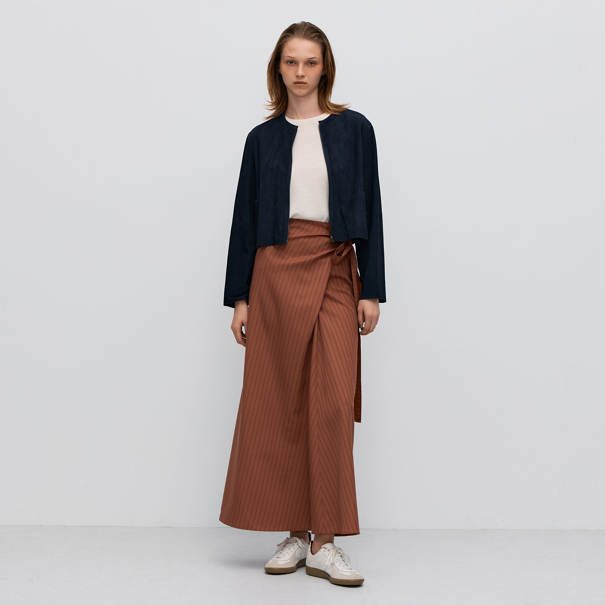 ゴートスエード ショートジップブルゾン｜トゥモローランド 公式通販