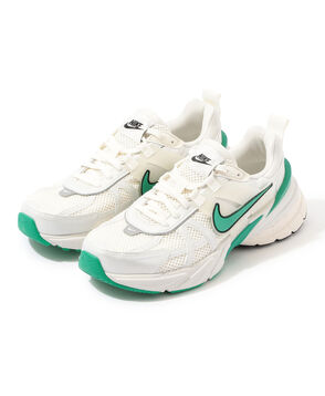 Nike V2K RUN スニーカー