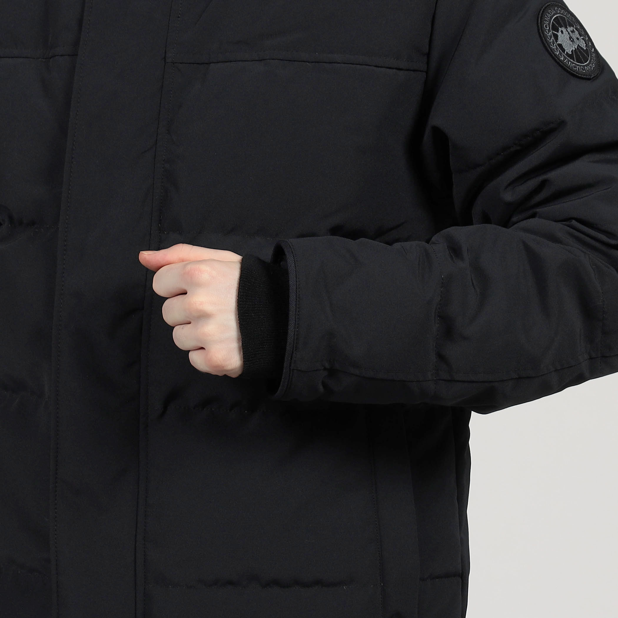 CANADA GOOSE Macmillan Parka Black Label ダウンジャケット