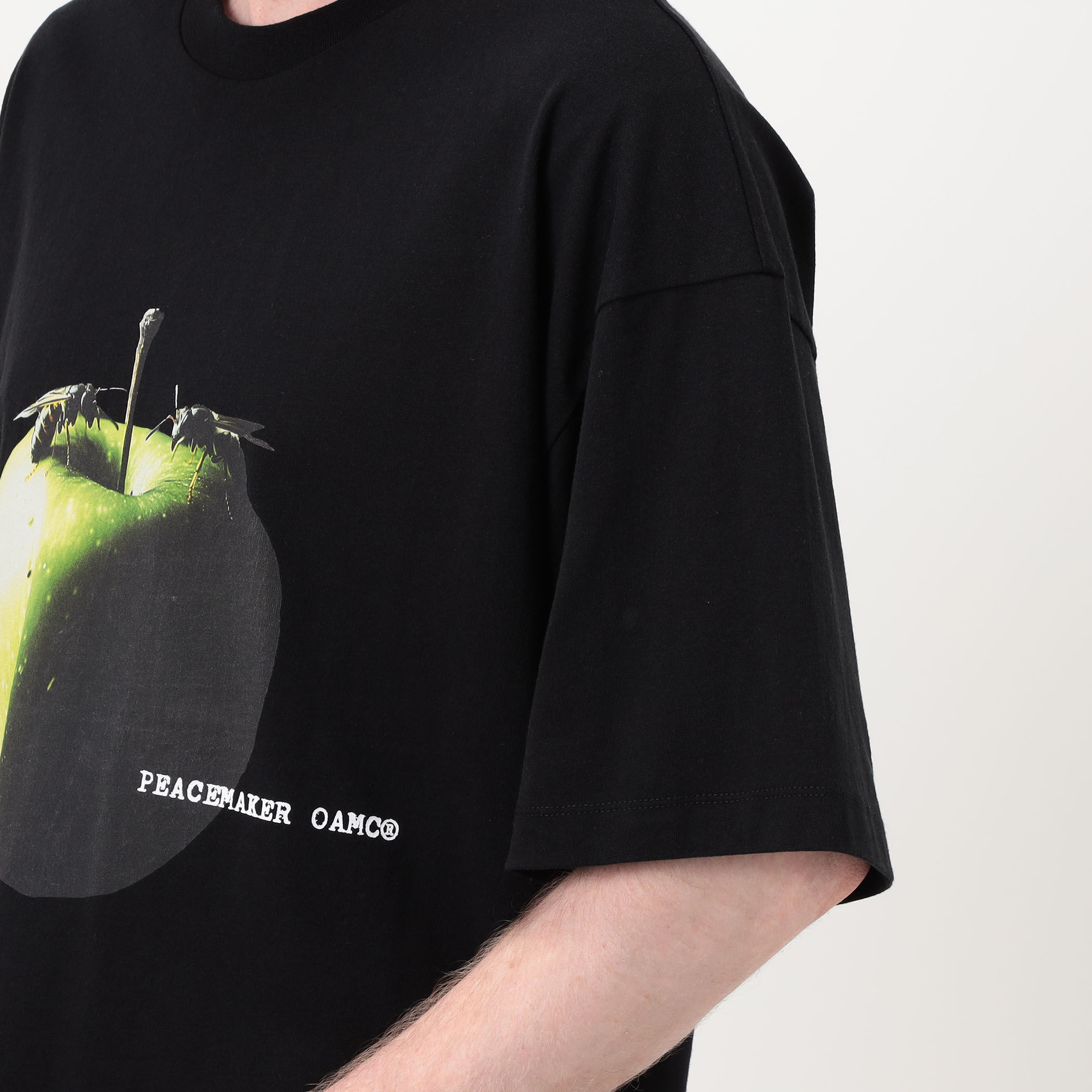 OAMC / Peacemaker Oversize Tee Apple Print プリントTシャツ