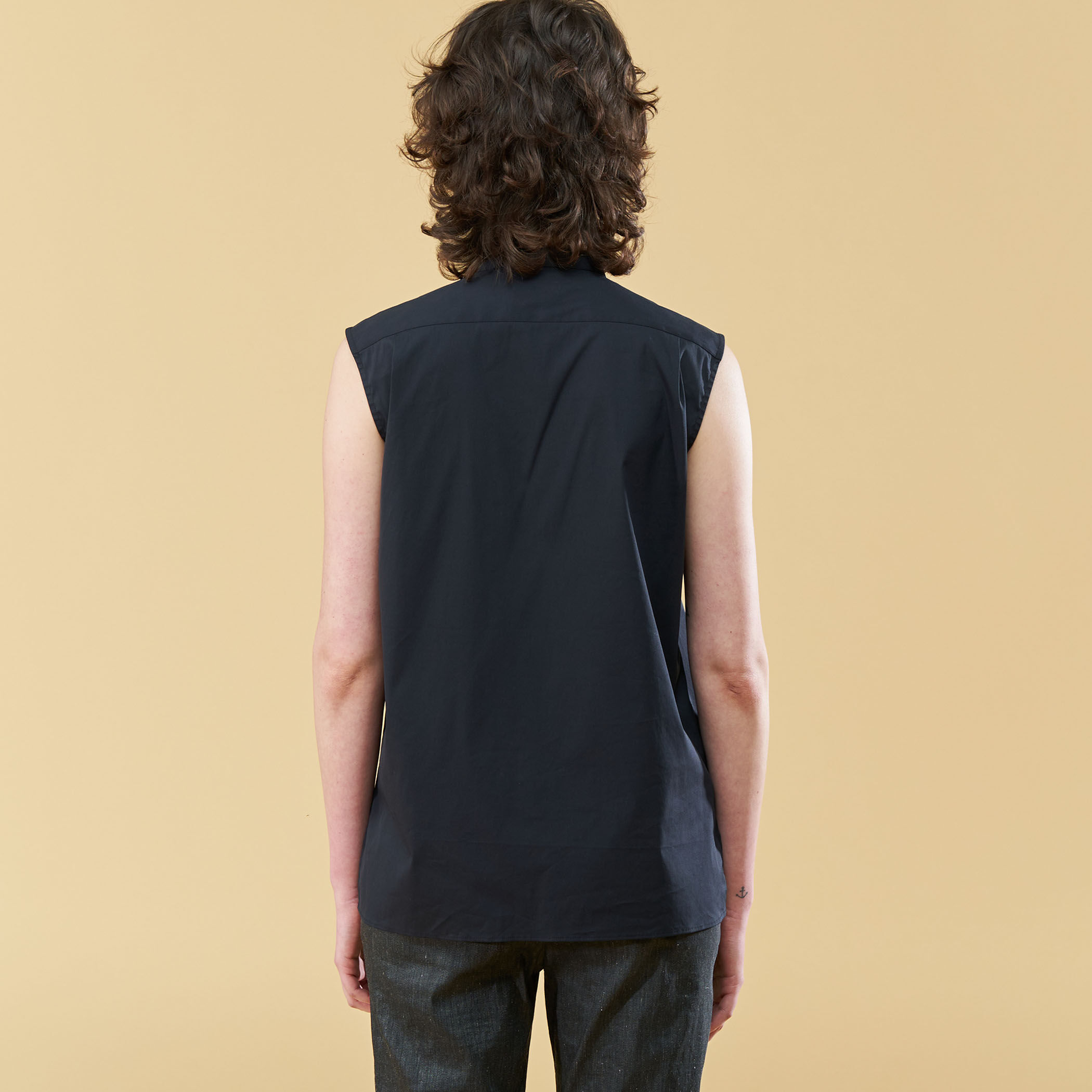 【定価2.0万】デプレ DES PRES *コットンストレッチブロードブザムノースリーブブラウス*Fシャツホワイト(27-2503-173)【92D52】 コットンストレッチブロード ブザムノースリーブブラウス