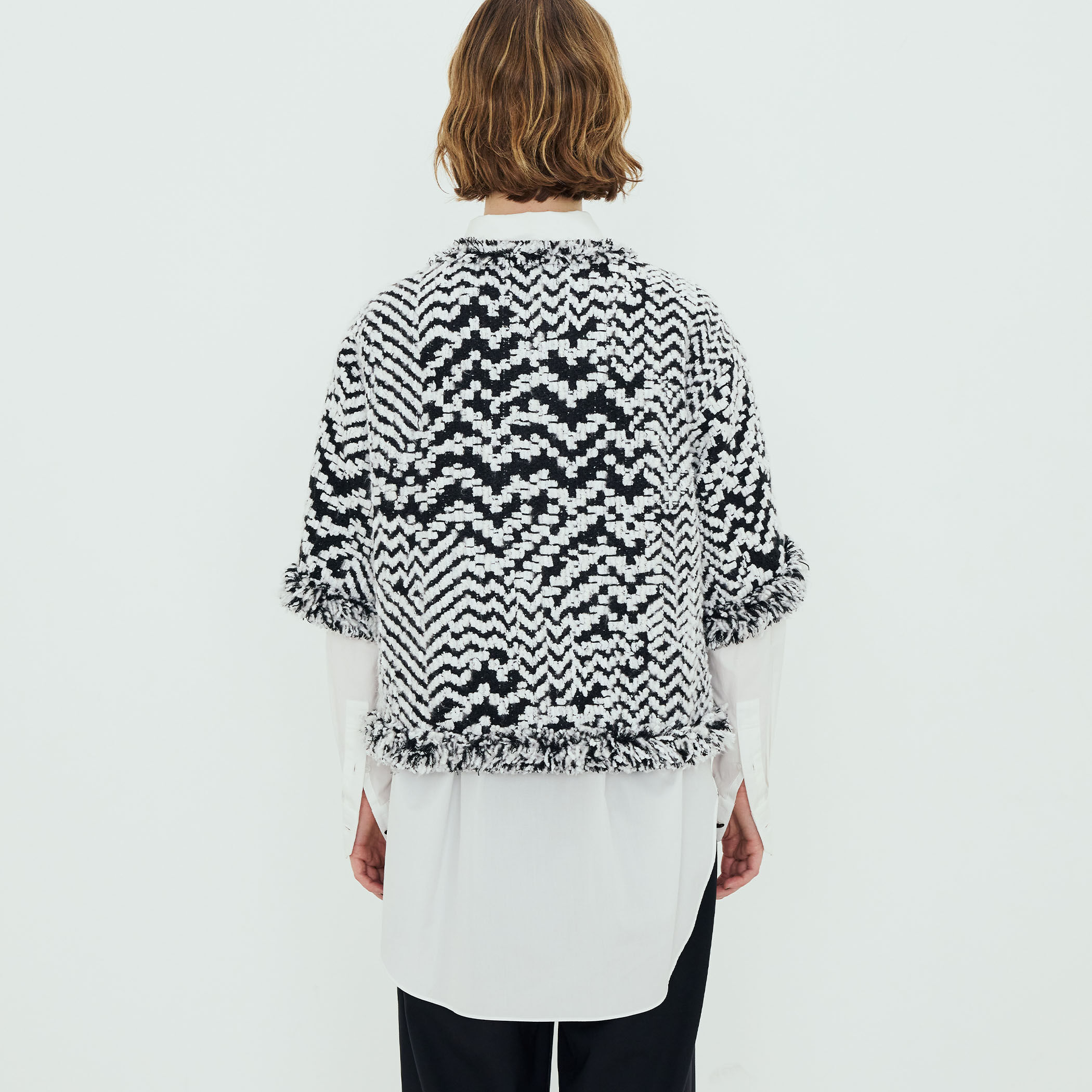 ドゥドゥ様　３枚 モノトーンジャカード ハーフスリーブトップ｜トゥモローランド 公式通販