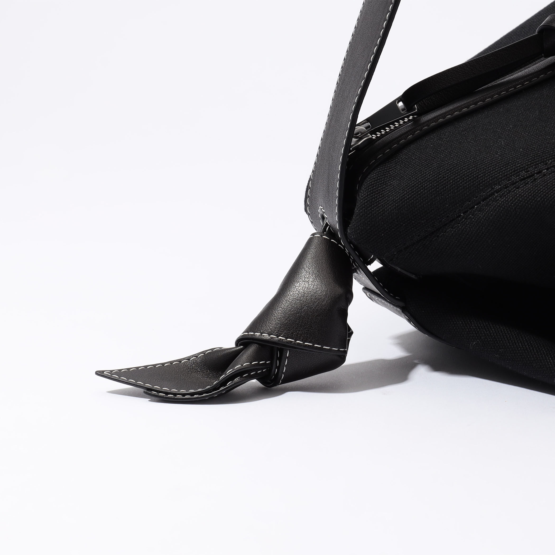 SAGAN VIENNA FUROSHIKI クロスボディバッグ｜トゥモローランド 公式サイト