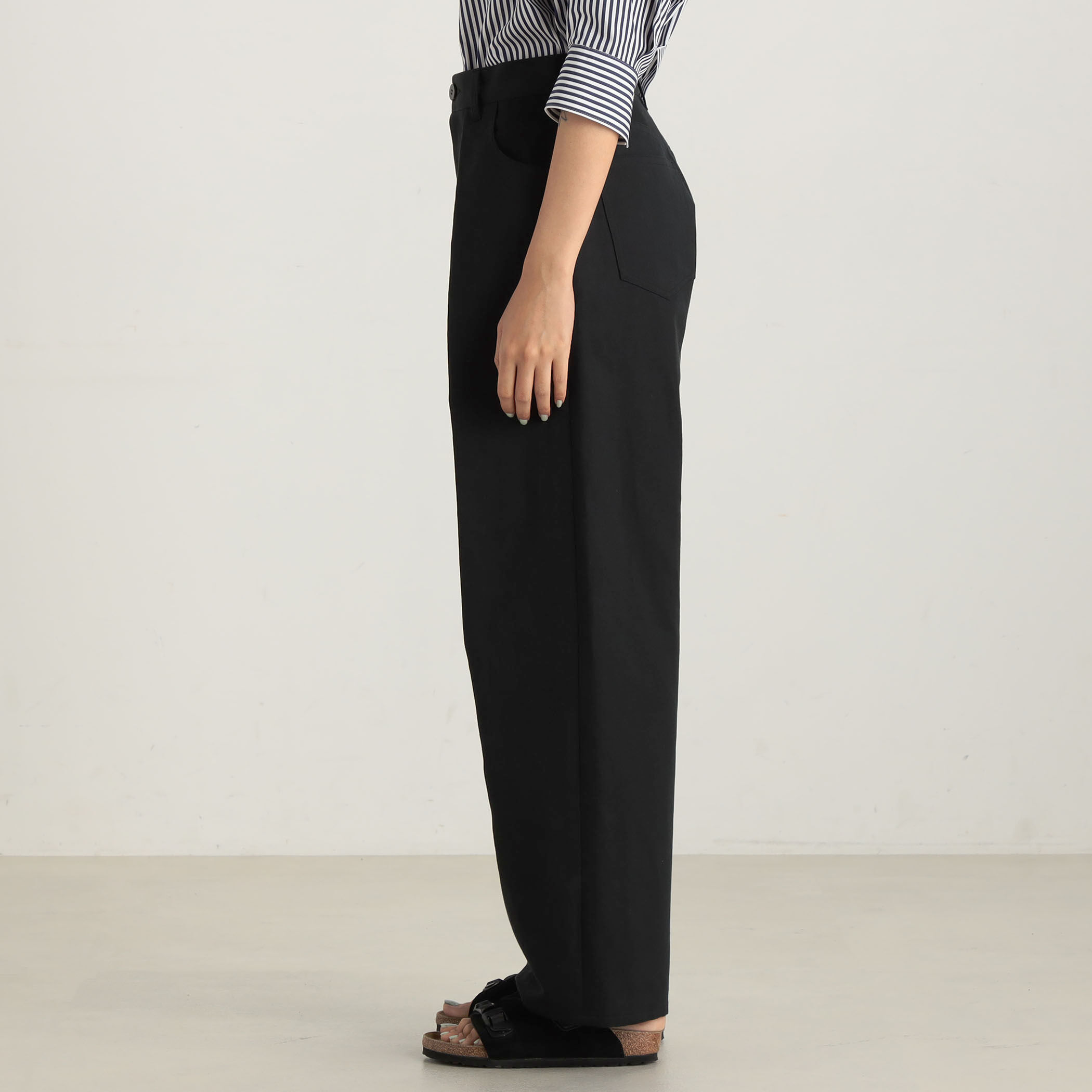 □コットンリネン タックバギーパンツ｜トゥモローランド 公式通販