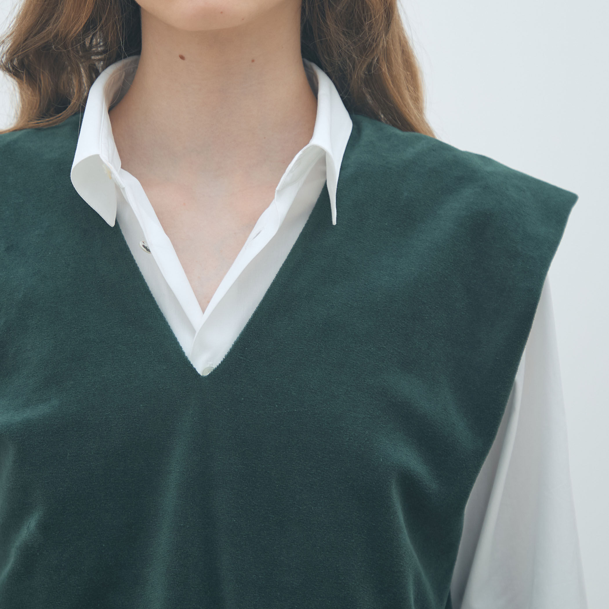 コットンポリエステルベロア Vネックベスト｜トゥモローランド 公式通販