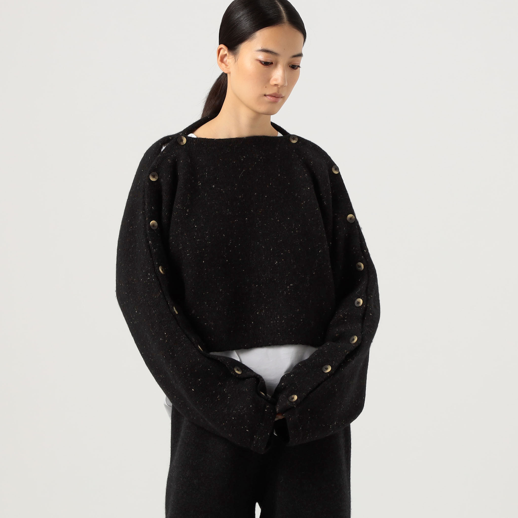 Lauren Manoogian BUTTON SLEEVES クロップドニット｜トゥモローランド