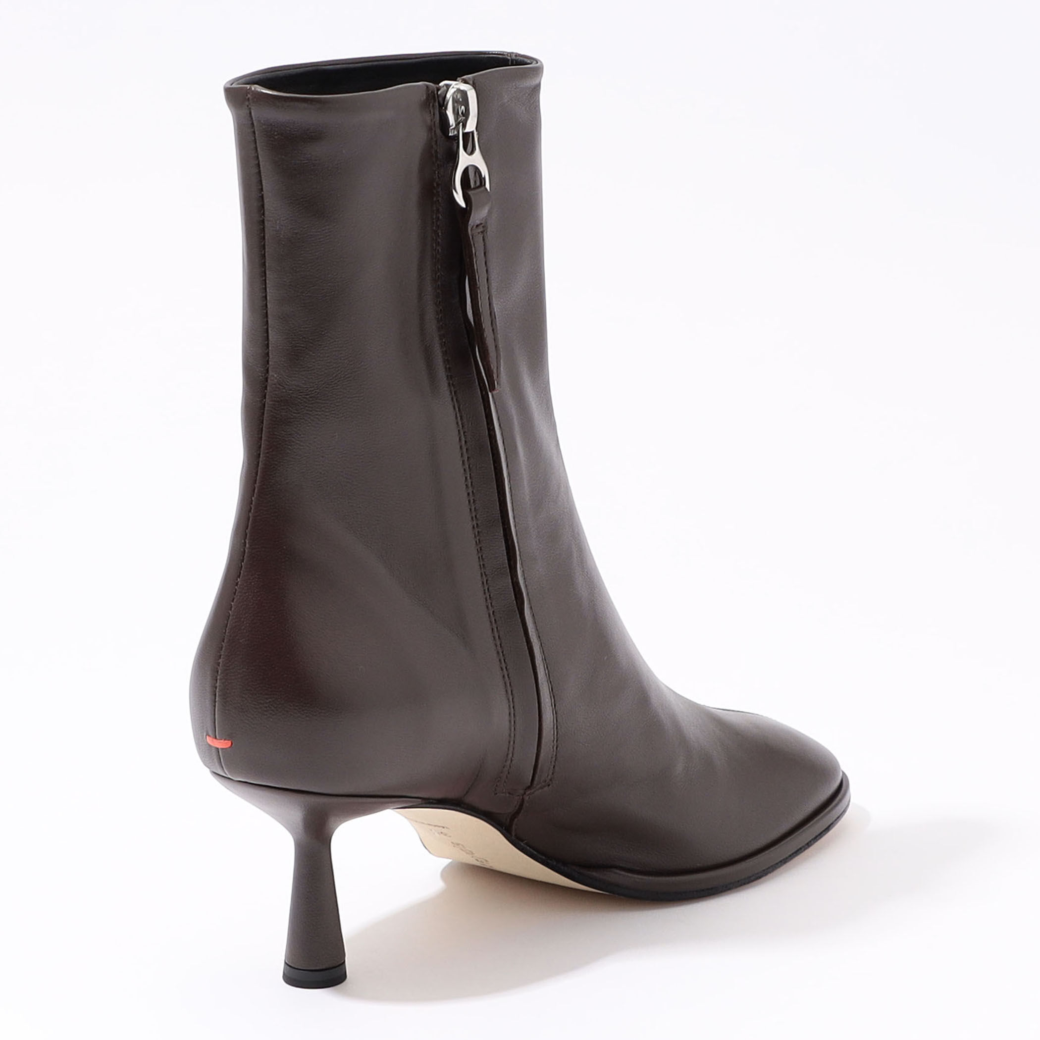 Aeyde DOROTHY Soft Sock ショートブーツ|トゥモローランド 公式通販 Aeyde DOROTHY Soft Sock ショートブーツ|トゥモローランド 公式通販