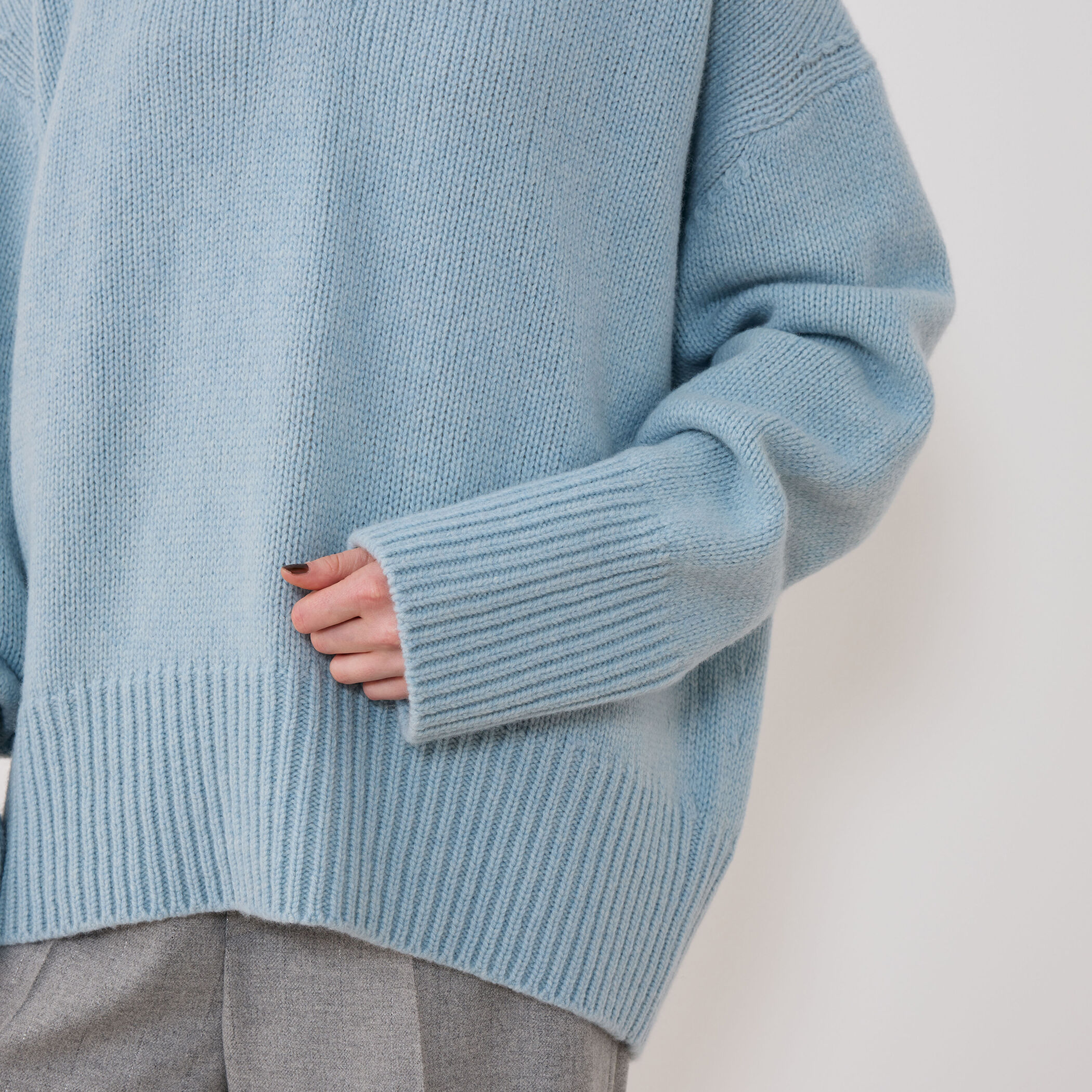 ファインウール Vネックプルオーバー｜トゥモローランド 公式通販