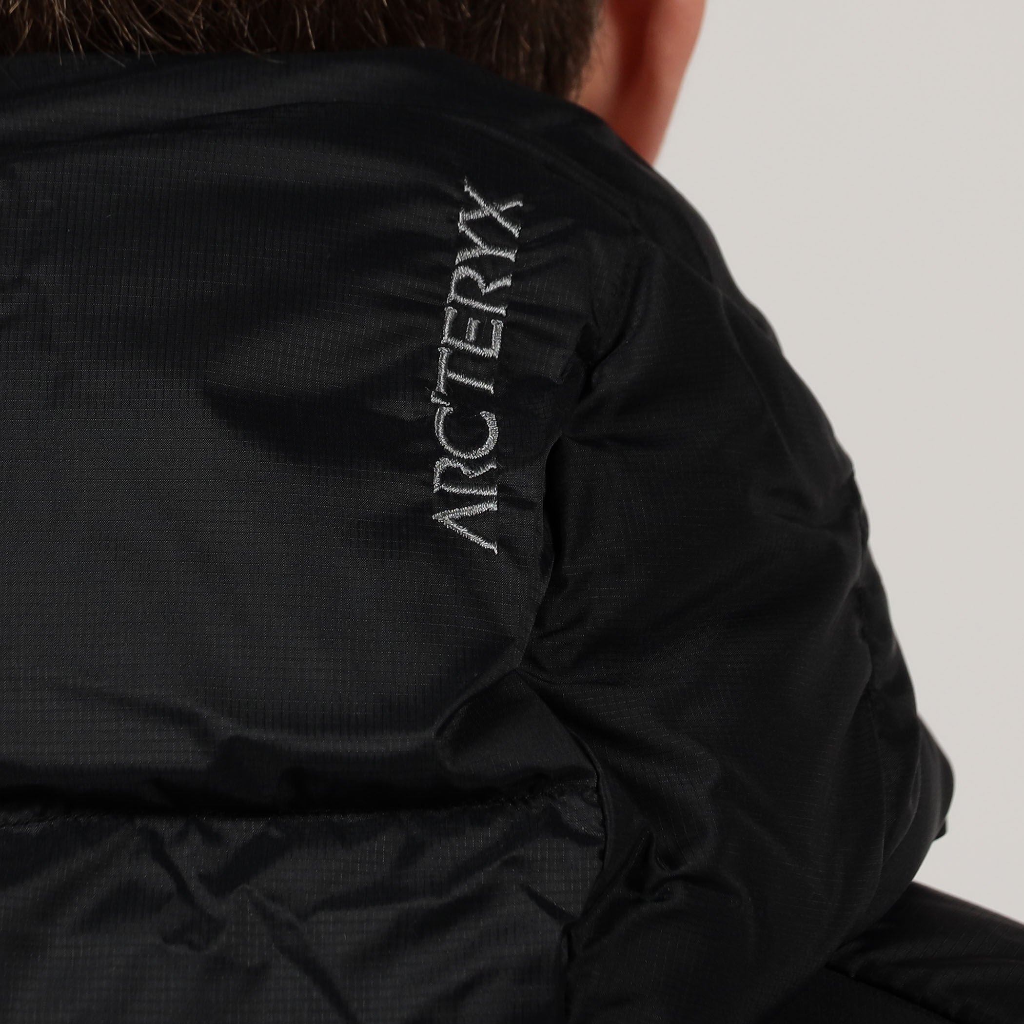 Arc'teryx THORIUM HOODY ダウンジャケット｜トゥモローランド