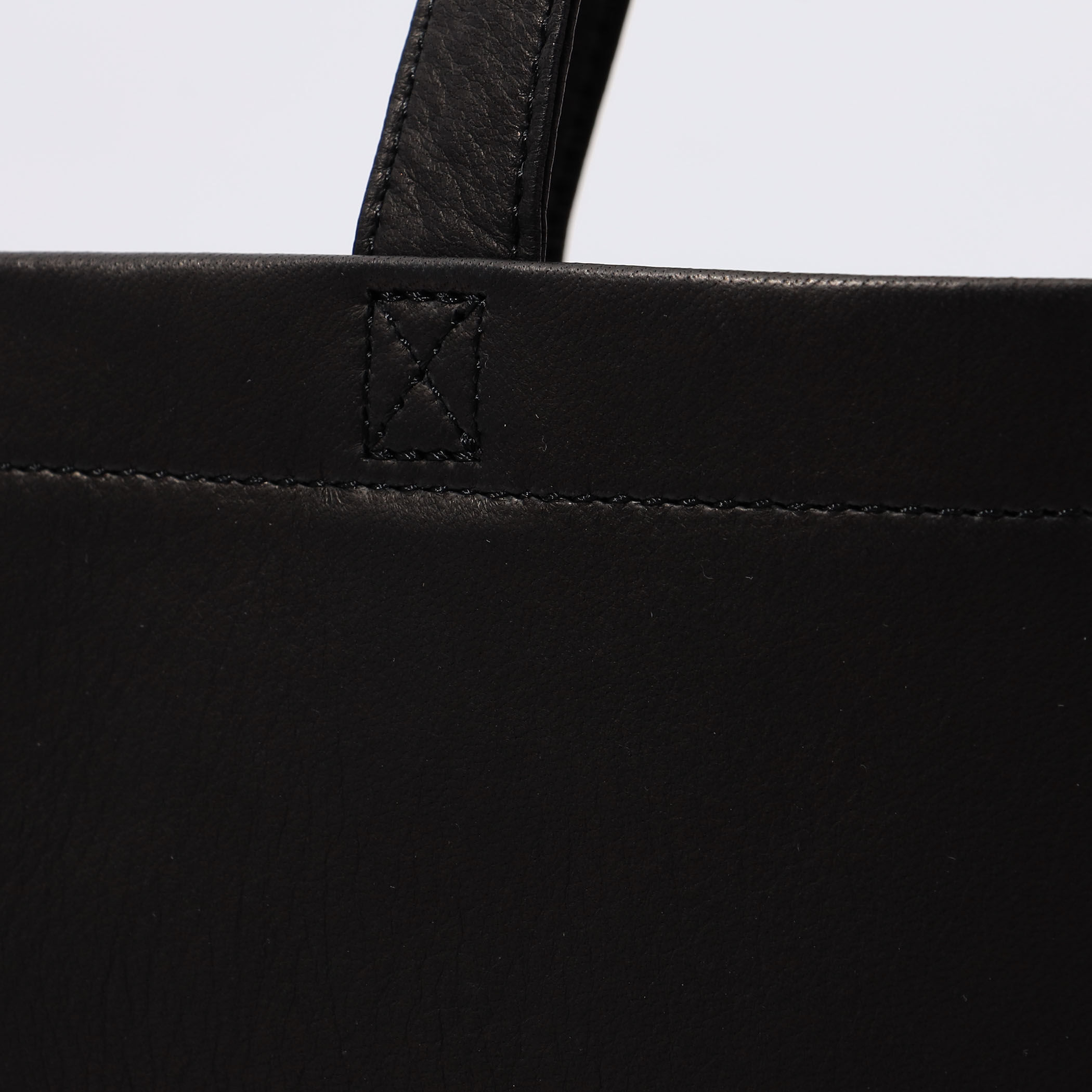 極美品 Aeta アエタ トゥモローランド別注 レザー ハンドバッグ グリーン Aeta //【別注/定価4.2万】アエタ×トゥモローランド Aeta