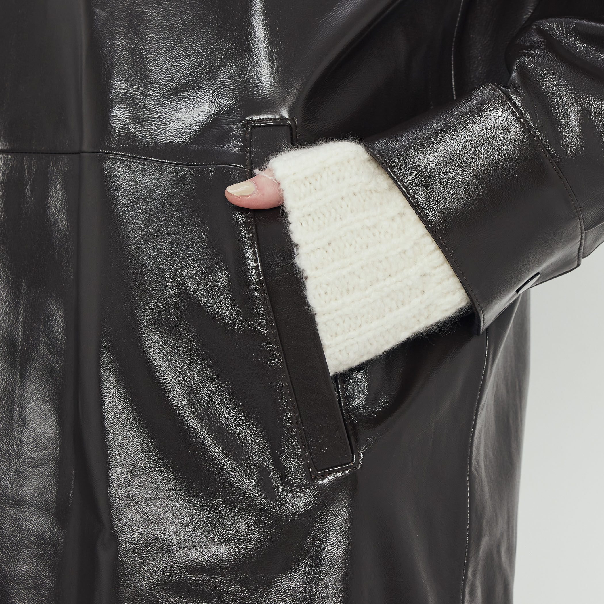 パテントレザー ステンカラーコート｜トゥモローランド 公式通販