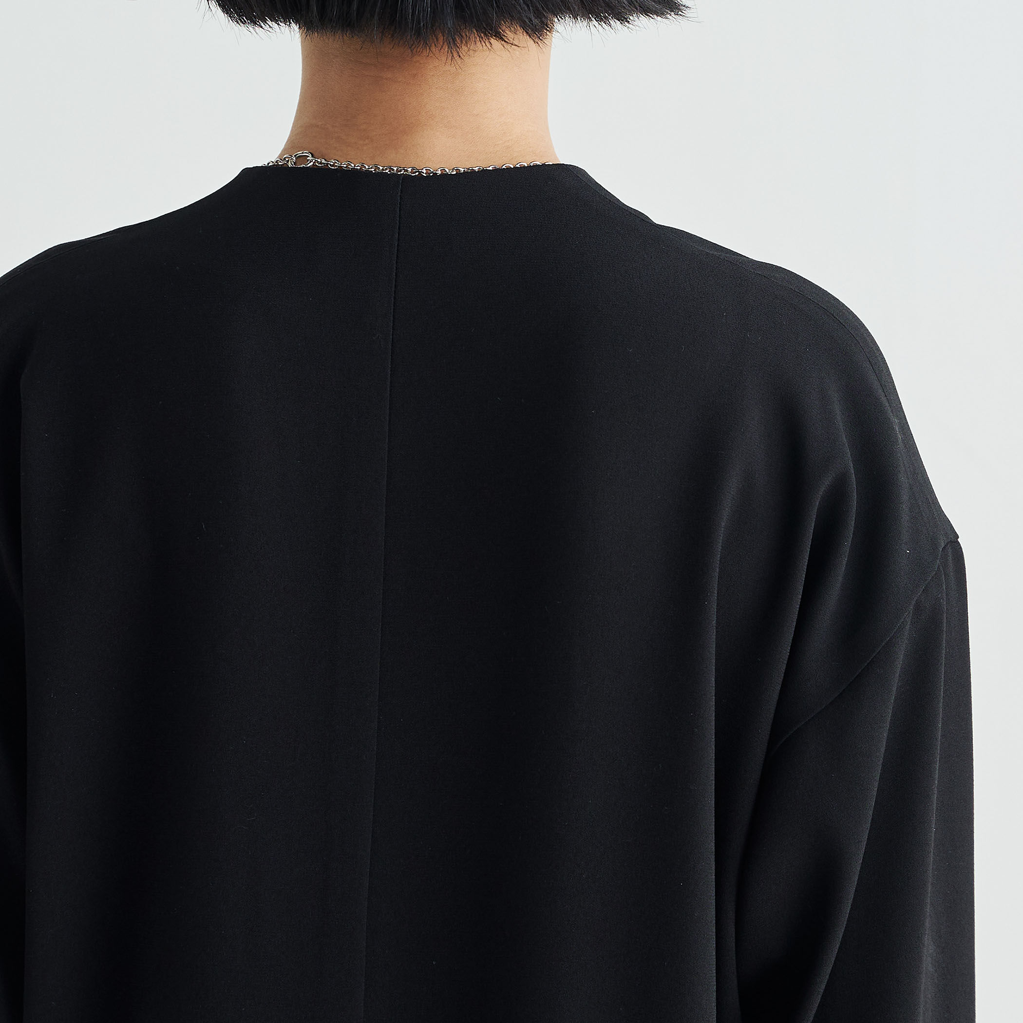バックサテンジョーゼット Vネックロングワンピース