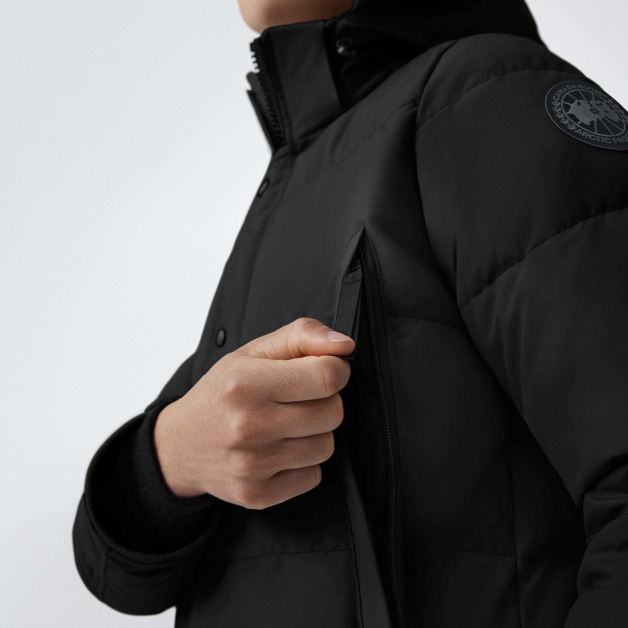 CANADA GOOSE Wyndham Parka Black Label ダウンジャケット