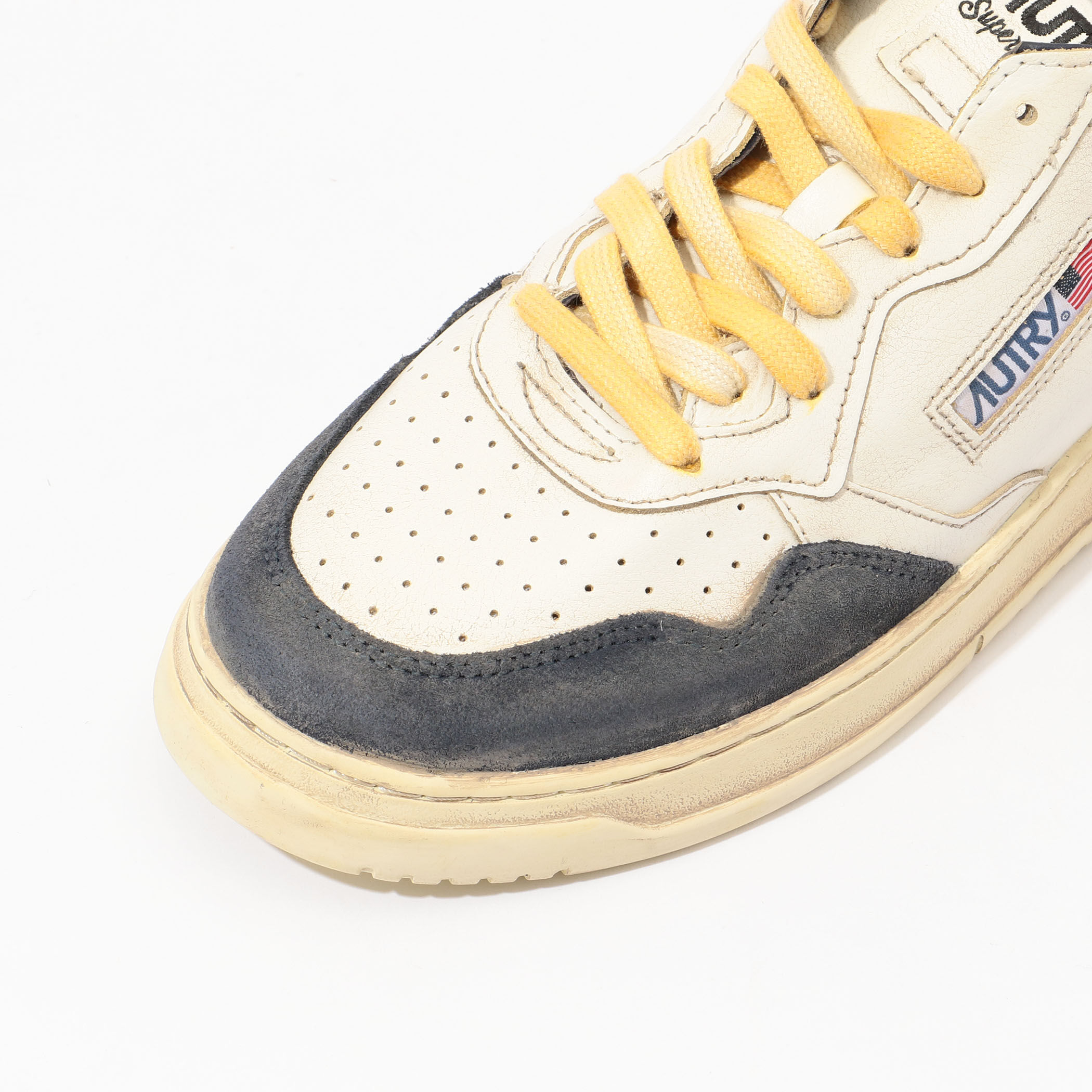 【送料&関税込】Autry Sup Vint Low Sneakers Autry Sup Vint low-top Sneakers | Neutrals | FARFETCH BH