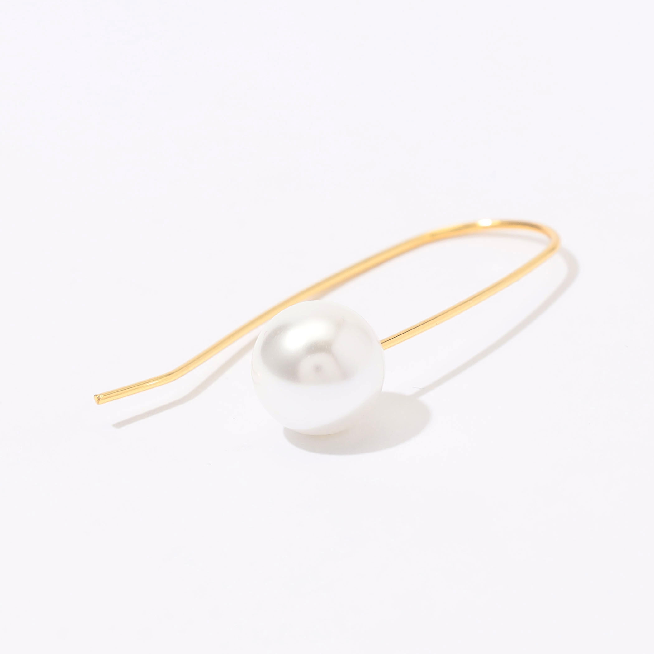 別注】Kenneth Jay Lane pearl drop wire ピアス｜トゥモローランド