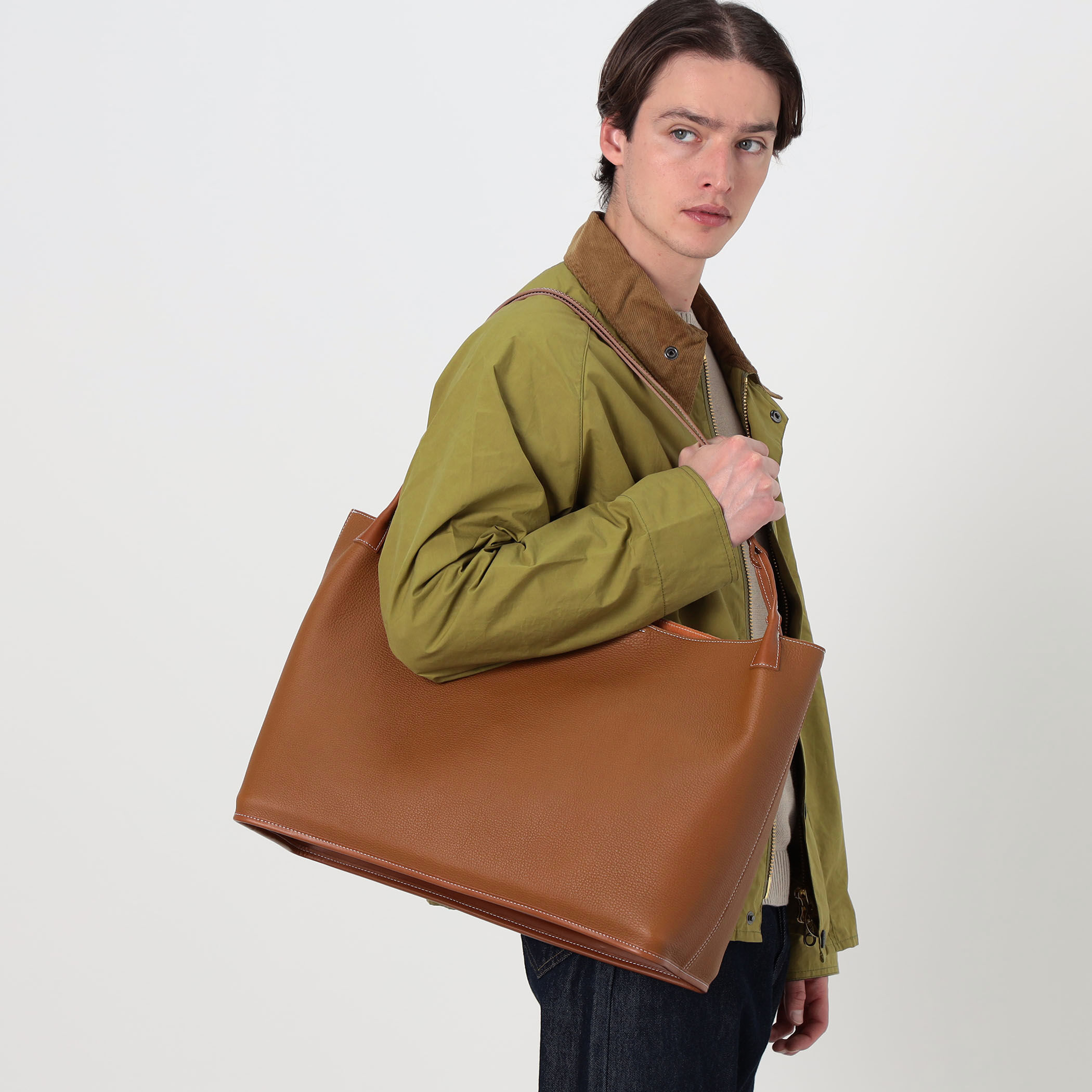 別注】A SADDLE HOLDER L シュリンクレザー ショルダーバッグ
