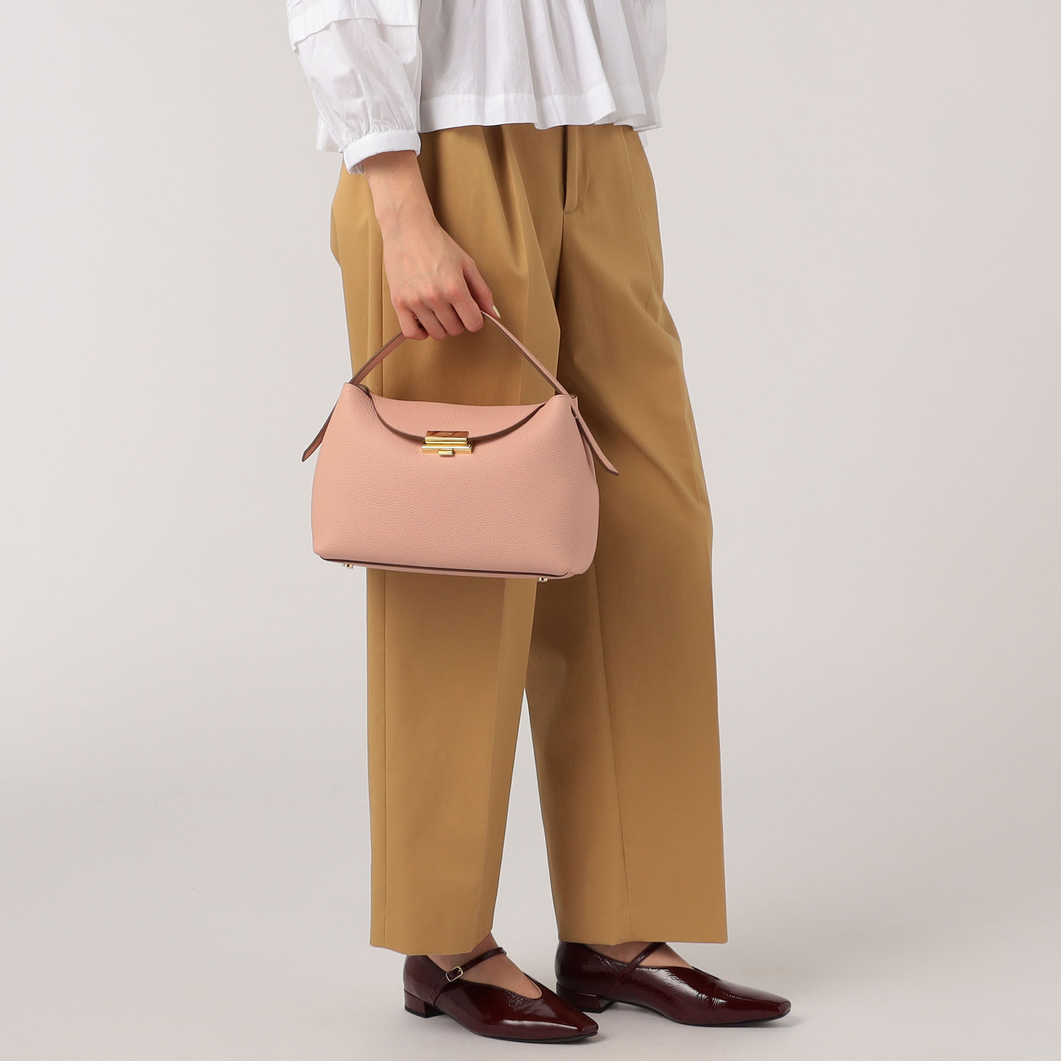 別注】PUNTI. MAGNOLIA バッグ｜トゥモローランド 公式サイト
