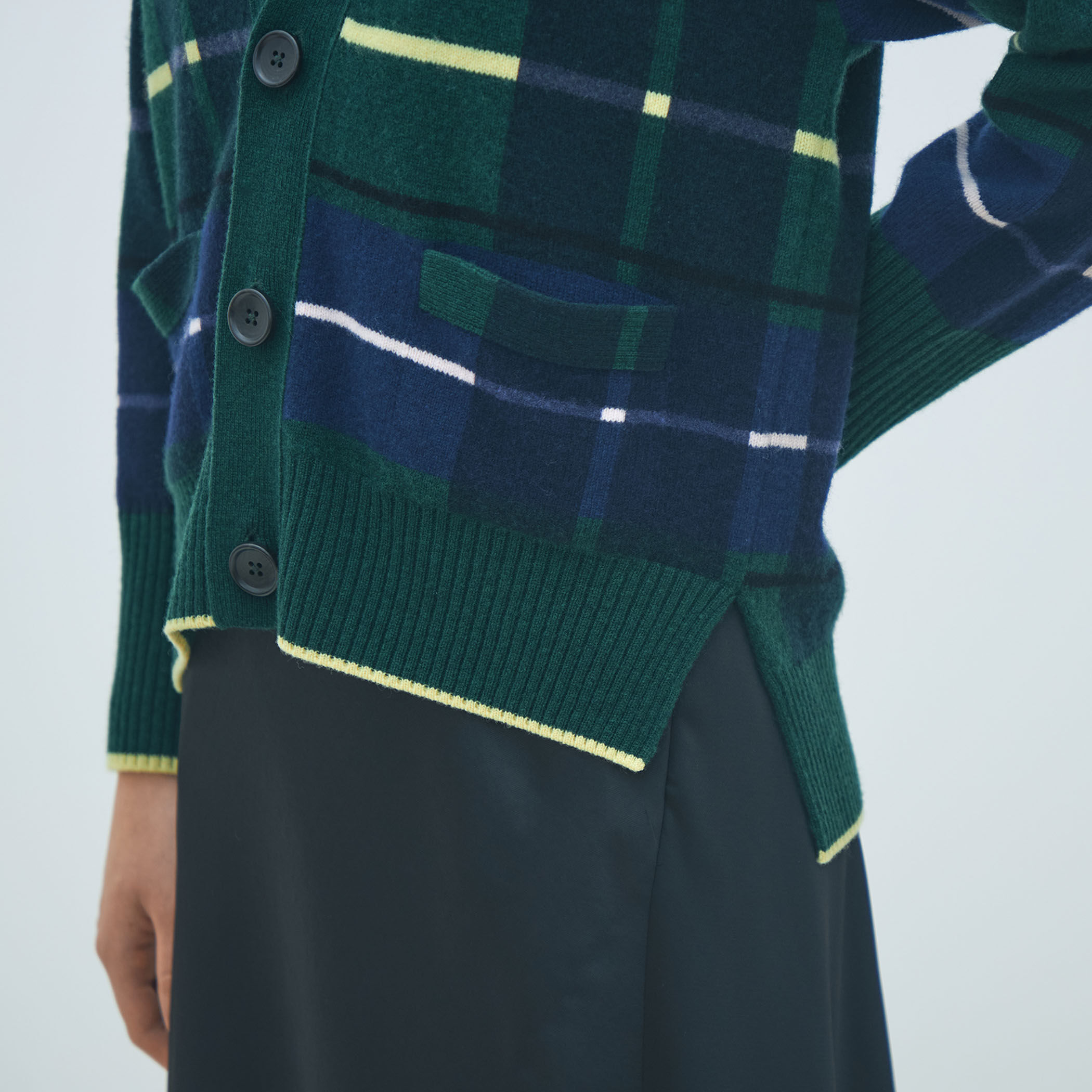 NZ LAMBS プリント Vネックカーディガン｜トゥモローランド 公式通販