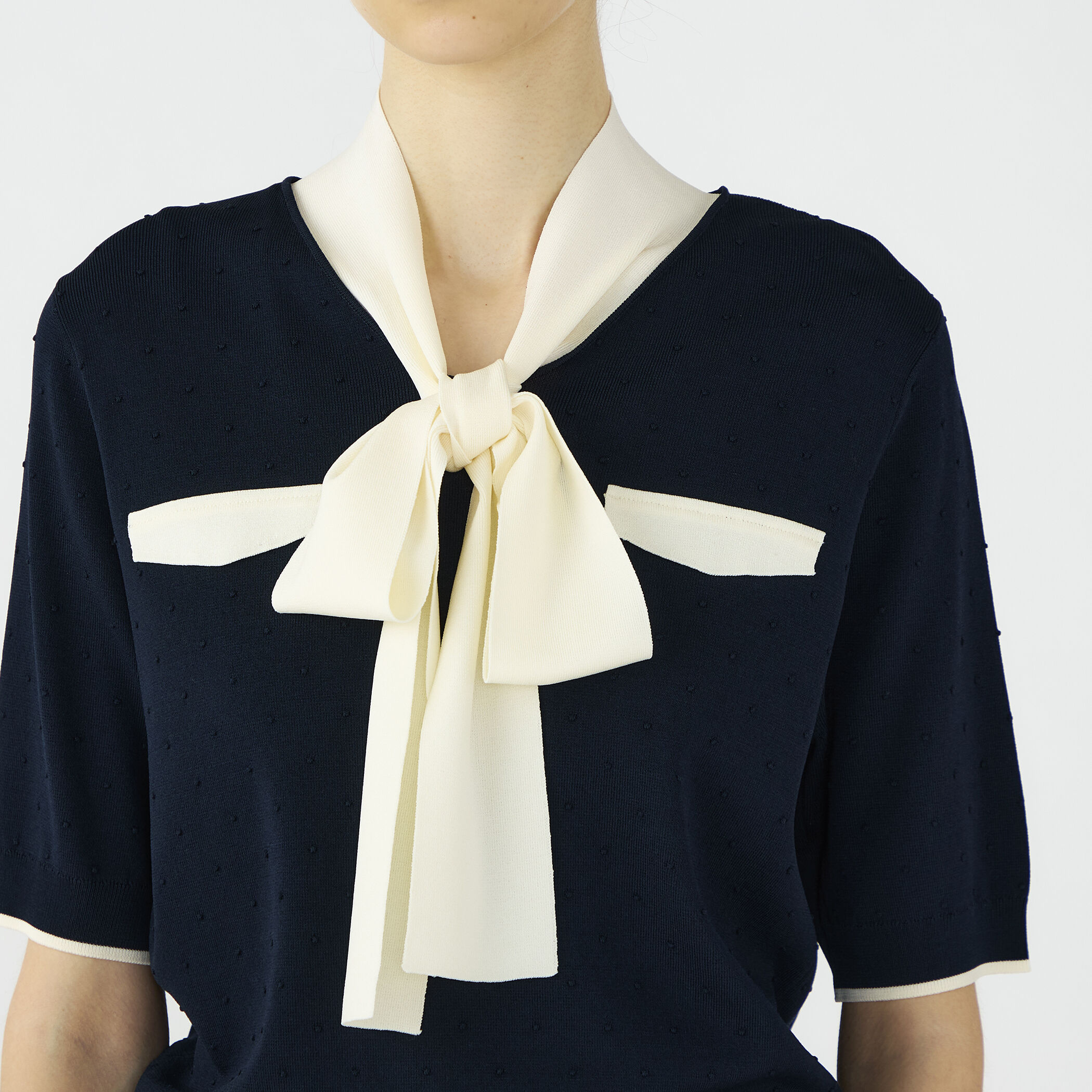 一部追加予約】ストレッチタックドット ボウタイプルオーバー