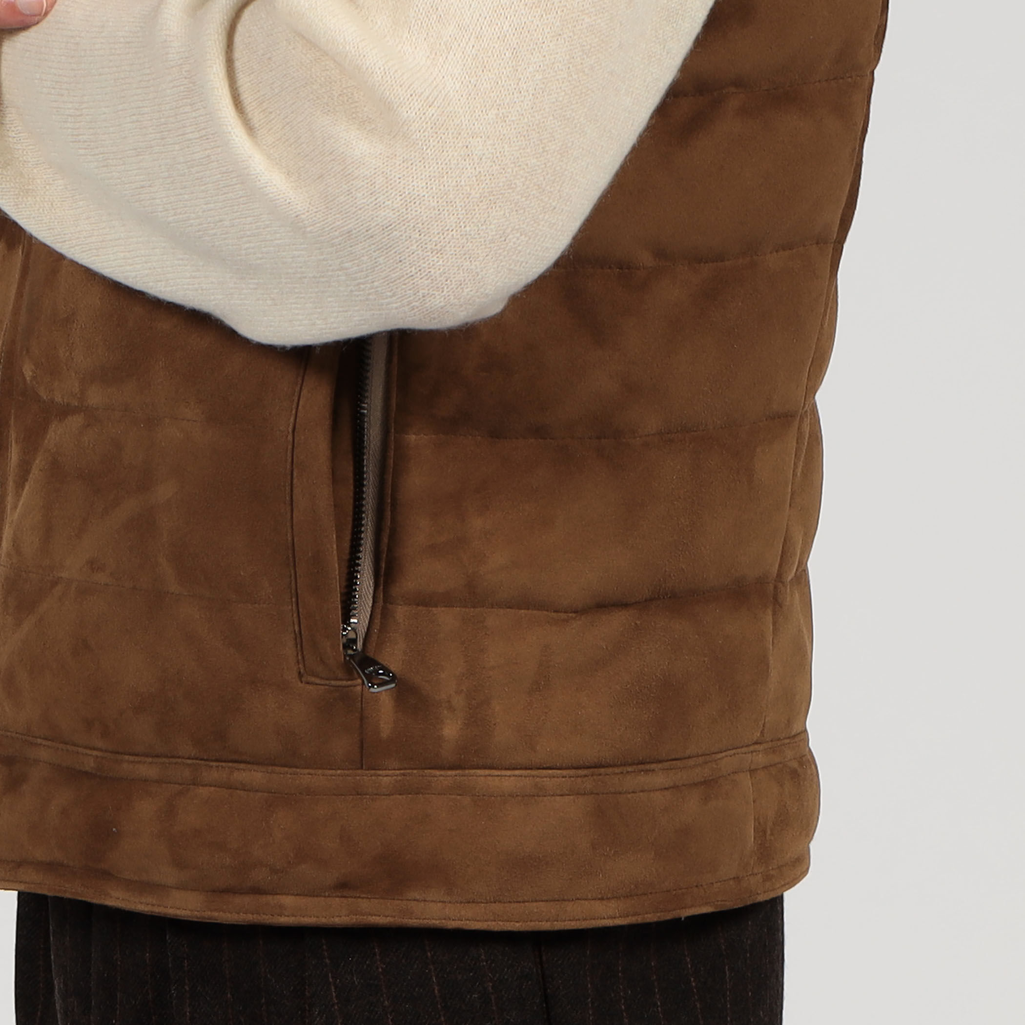 エンメティ⭐️カーキ‼️ダウンベスト⭐️ファー付⭐️破格‼️ 別注】EMMTI JURI DOWN VEST スエード ダウンベスト