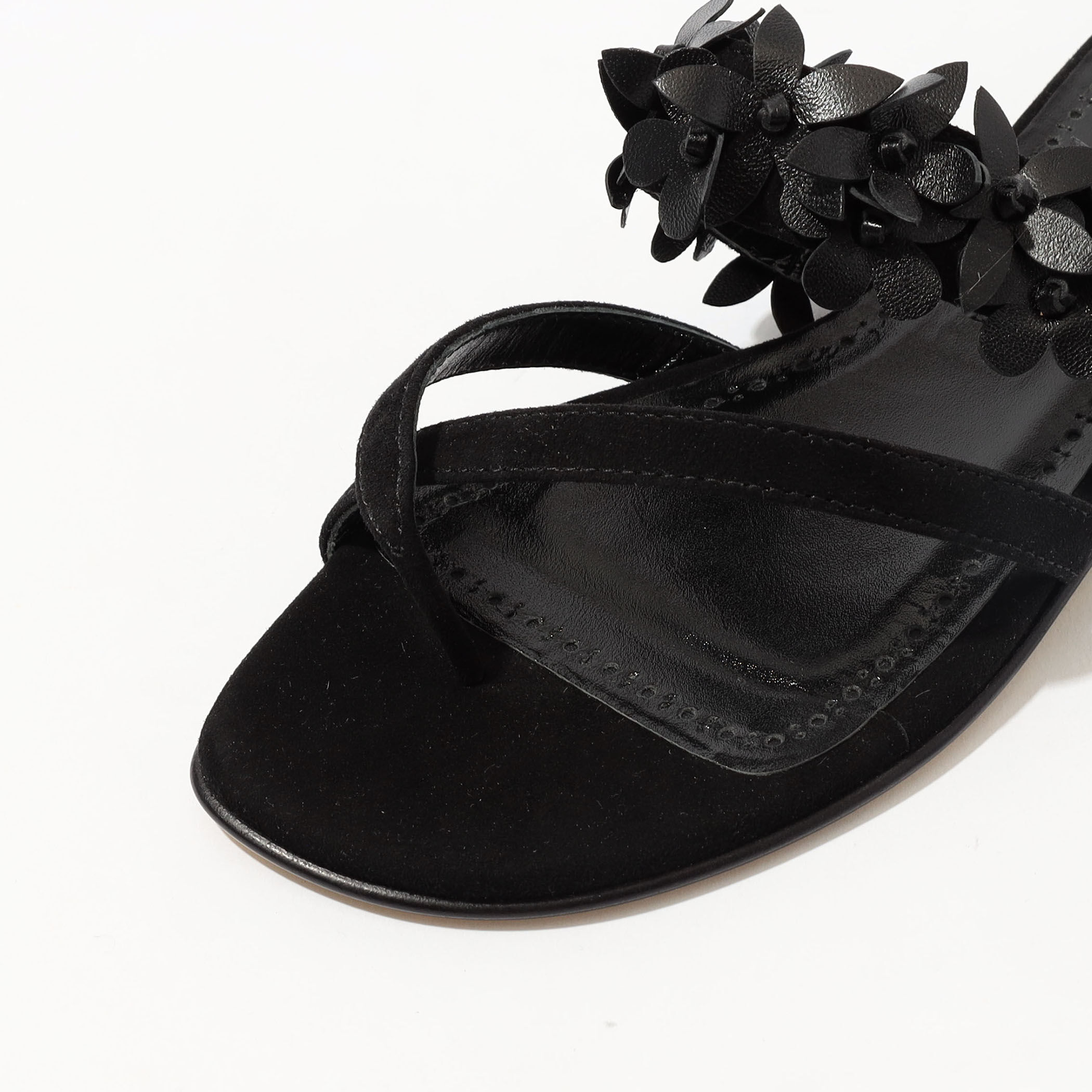 MANOLO BLAHNIK FIOSA フラットサンダル｜トゥモローランド 公式通販