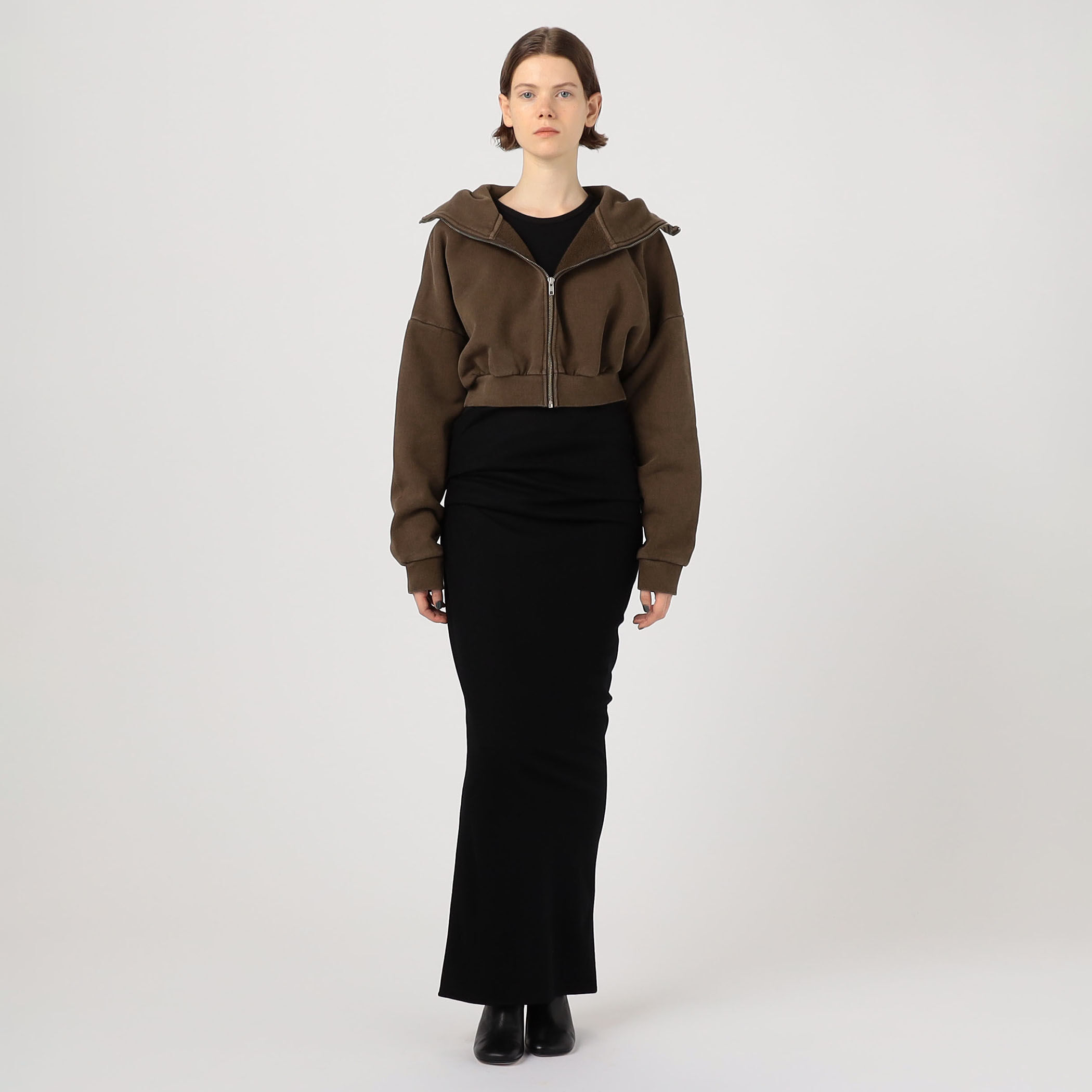 □entire studios CROPPED FULL ZIP フーディー｜トゥモローランド