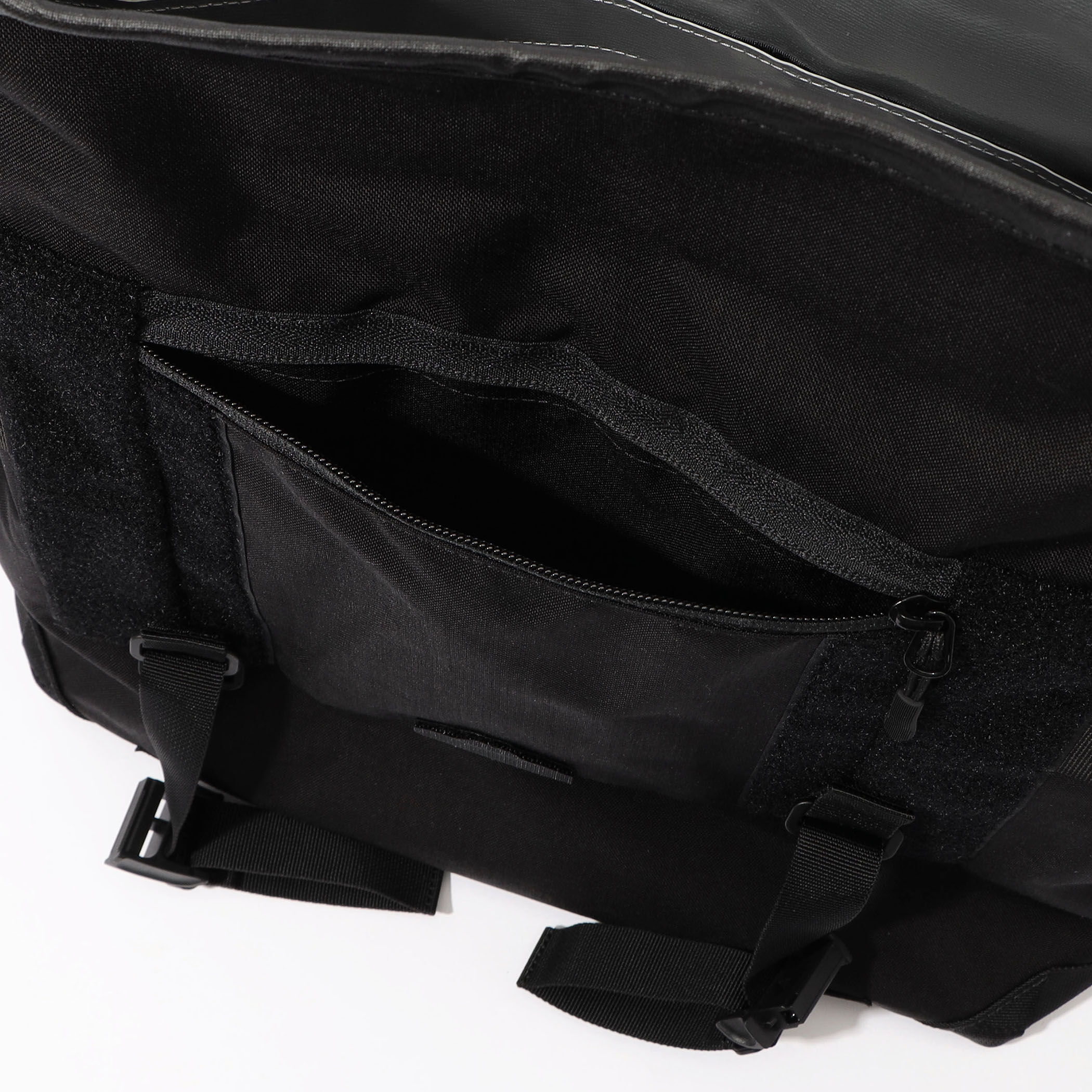 bagjack Pogo Messenger L｜トゥモローランド 公式通販