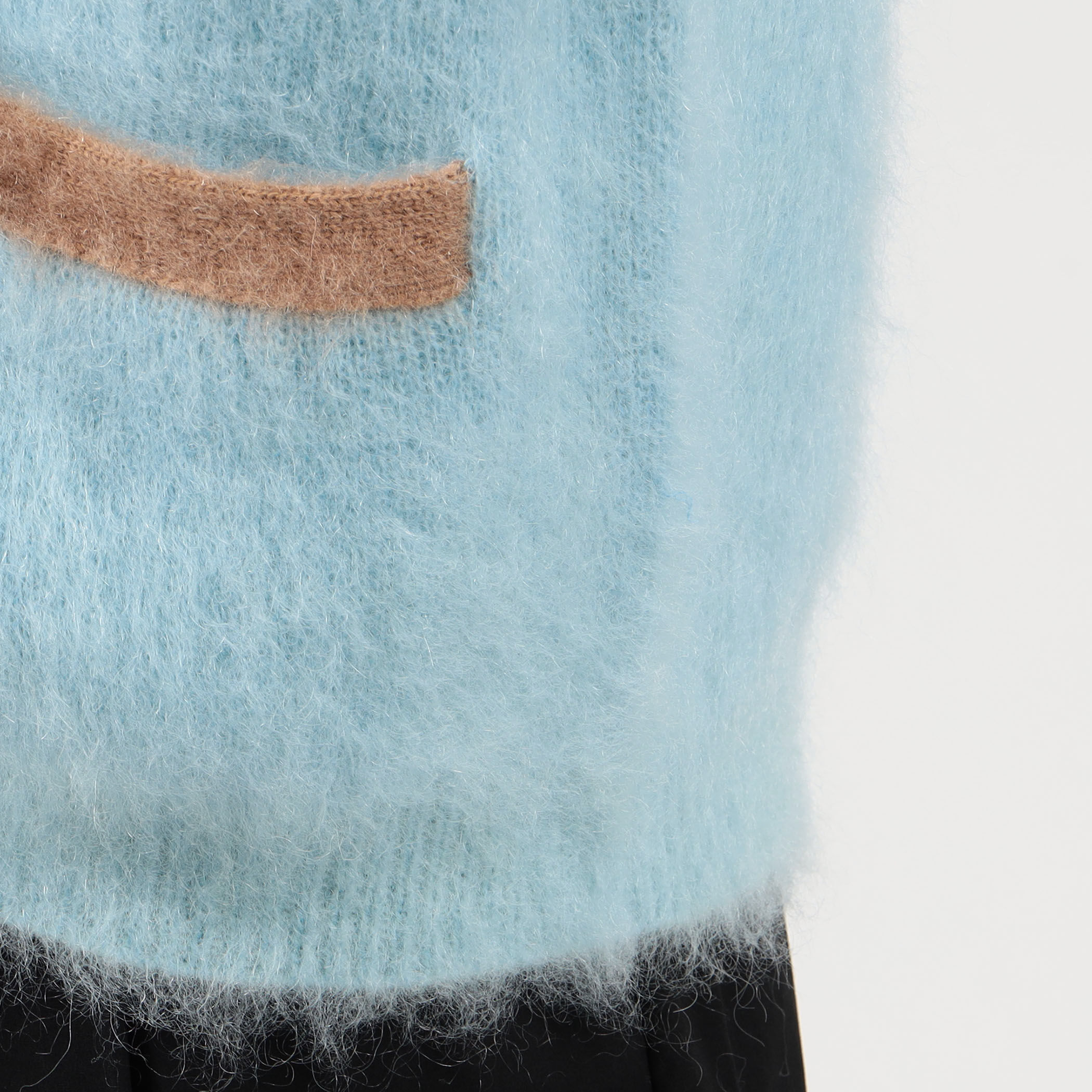 □CABaN モヘヤ Vネックバイカラーカーディガン｜トゥモローランド