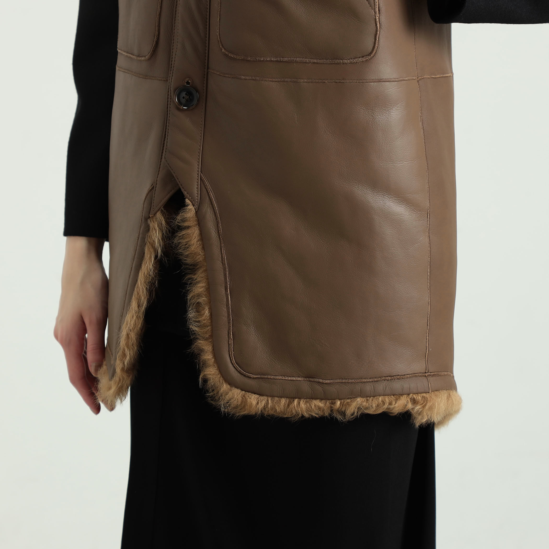 ムートンボア 2WAYミドルベスト｜トゥモローランド 公式通販