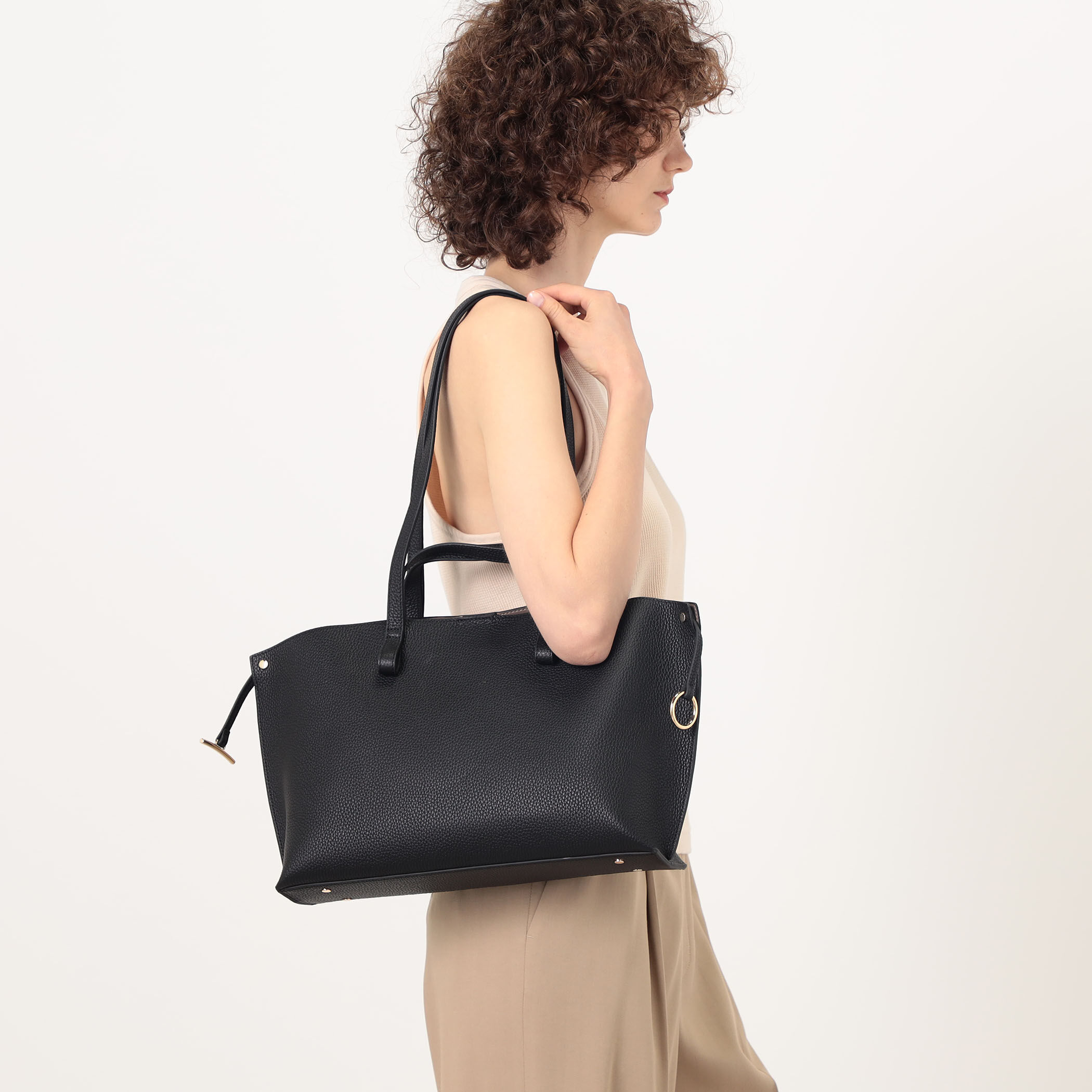 Atelier TOMORROWLAND BOAT ONYX トートバッグ｜トゥモローランド 公式