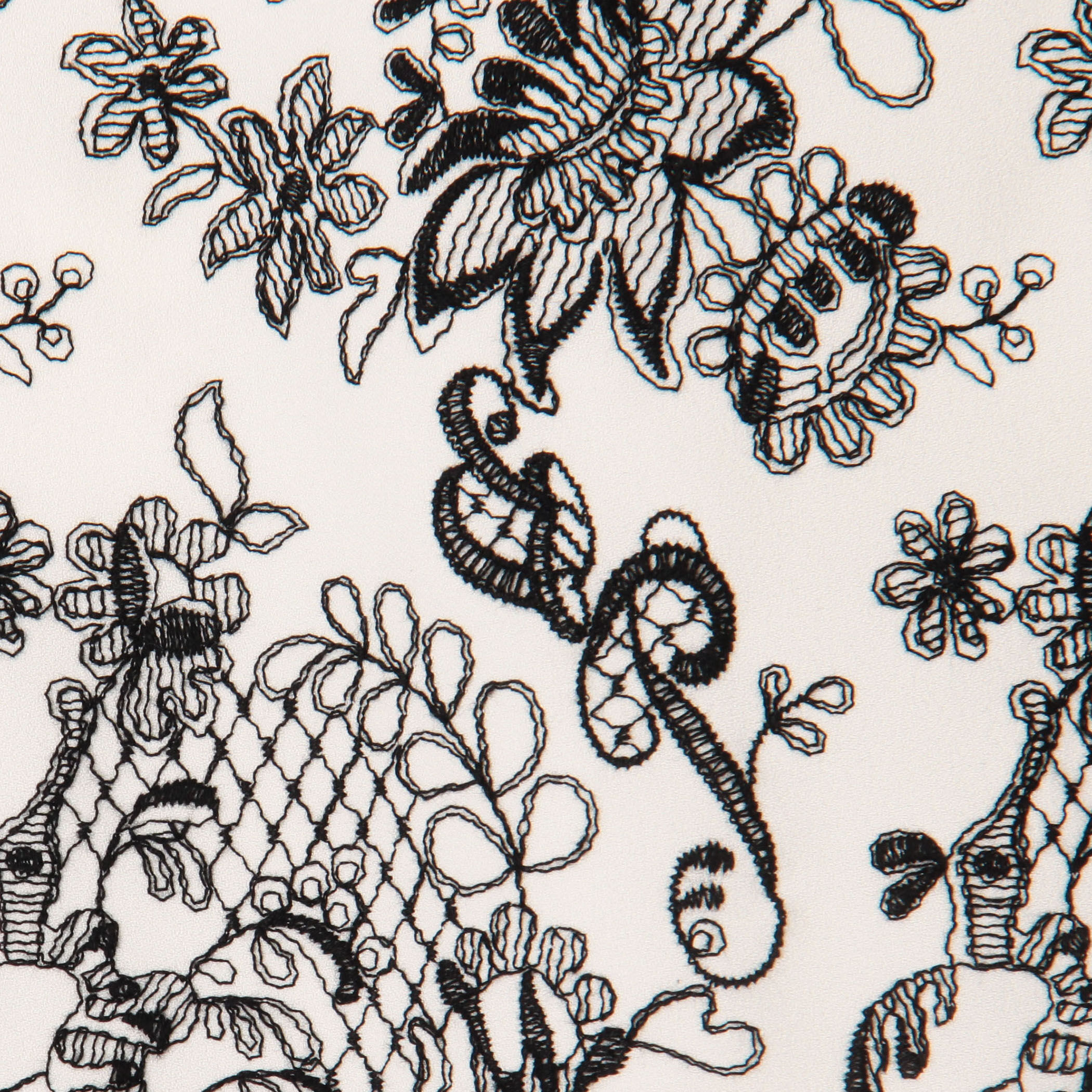 マリンレースエンブロイダリー リラックスパンツ｜トゥモローランド