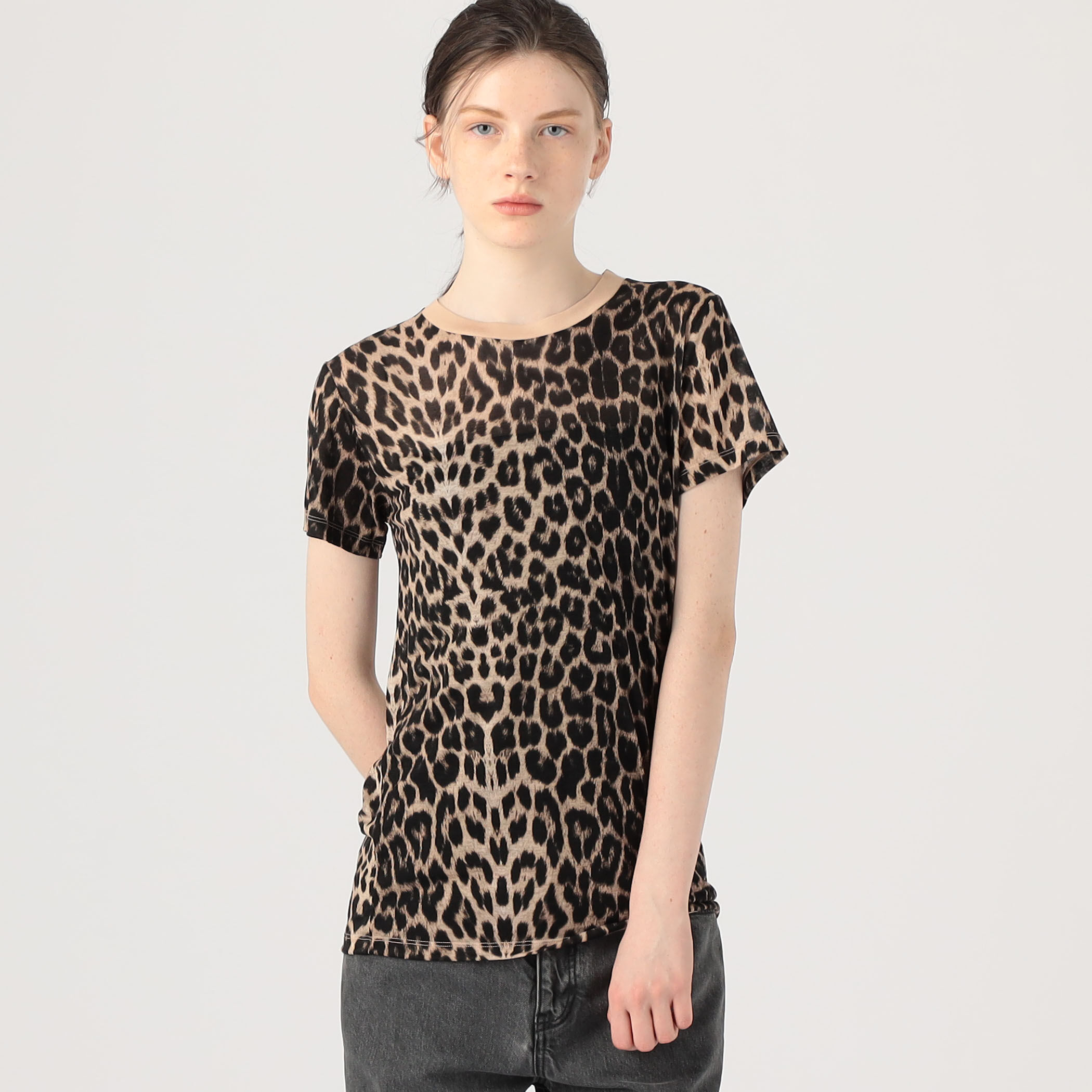 今週のおすすめ製品 BASERANGE 公式通販 レオパードプリントTシャツ｜トゥモローランド Tops