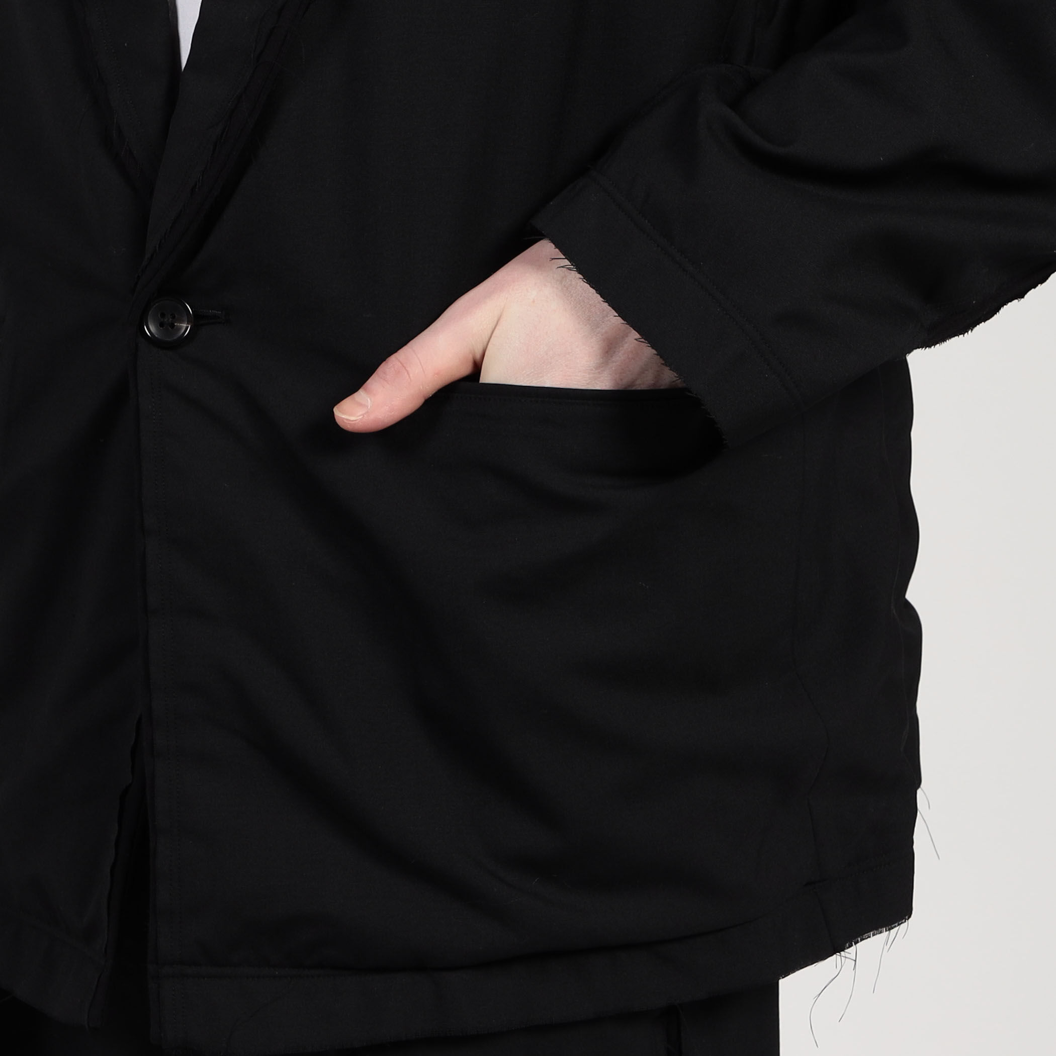 ALMOSTBLACK WOVEN CTOF LYRD ジャケット｜トゥモローランド