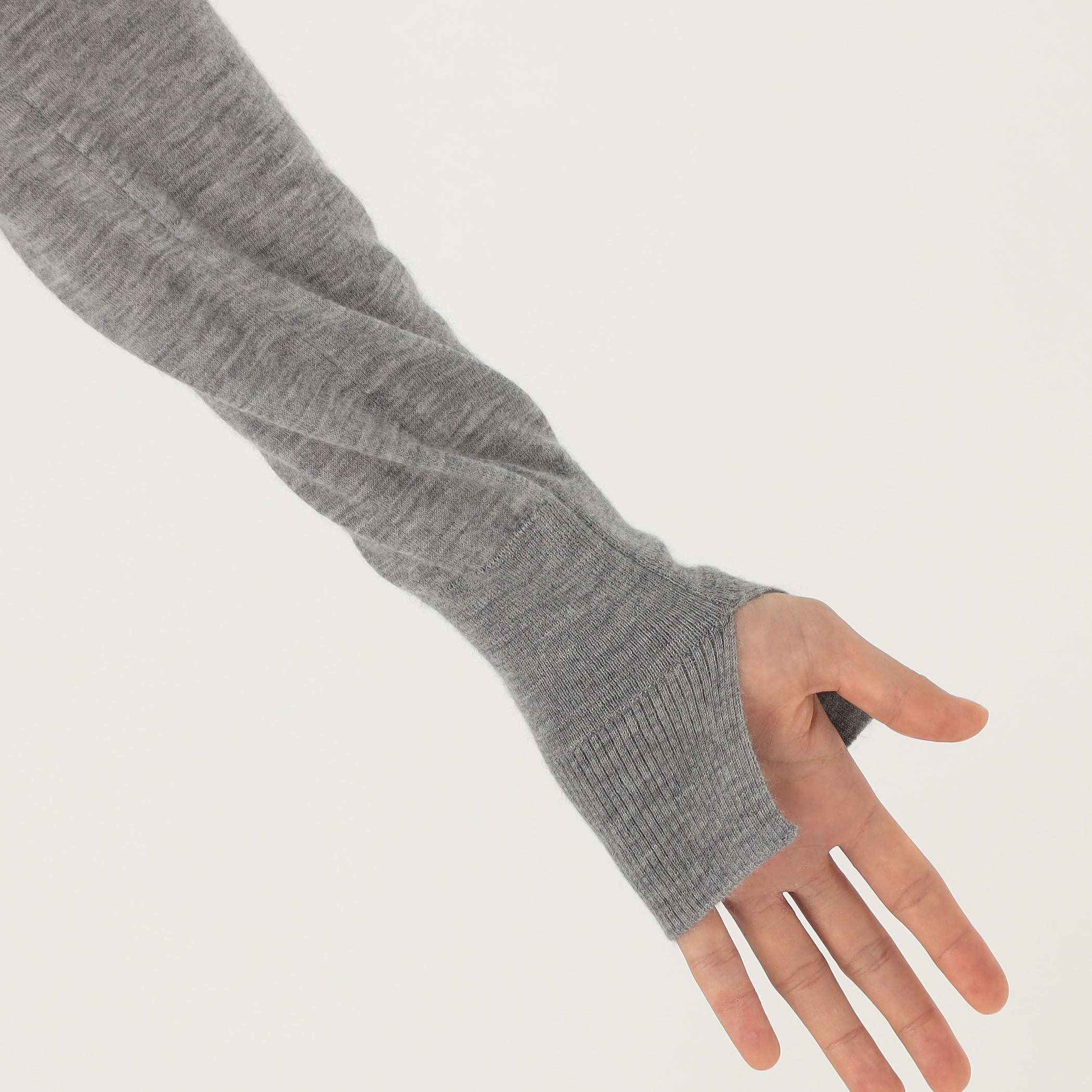 Tomorrowland .Bグレー Vネック カシミヤニットフリーサイズ Tomorrowland .Bグレー Vネック カシミヤニットフリーサイズ