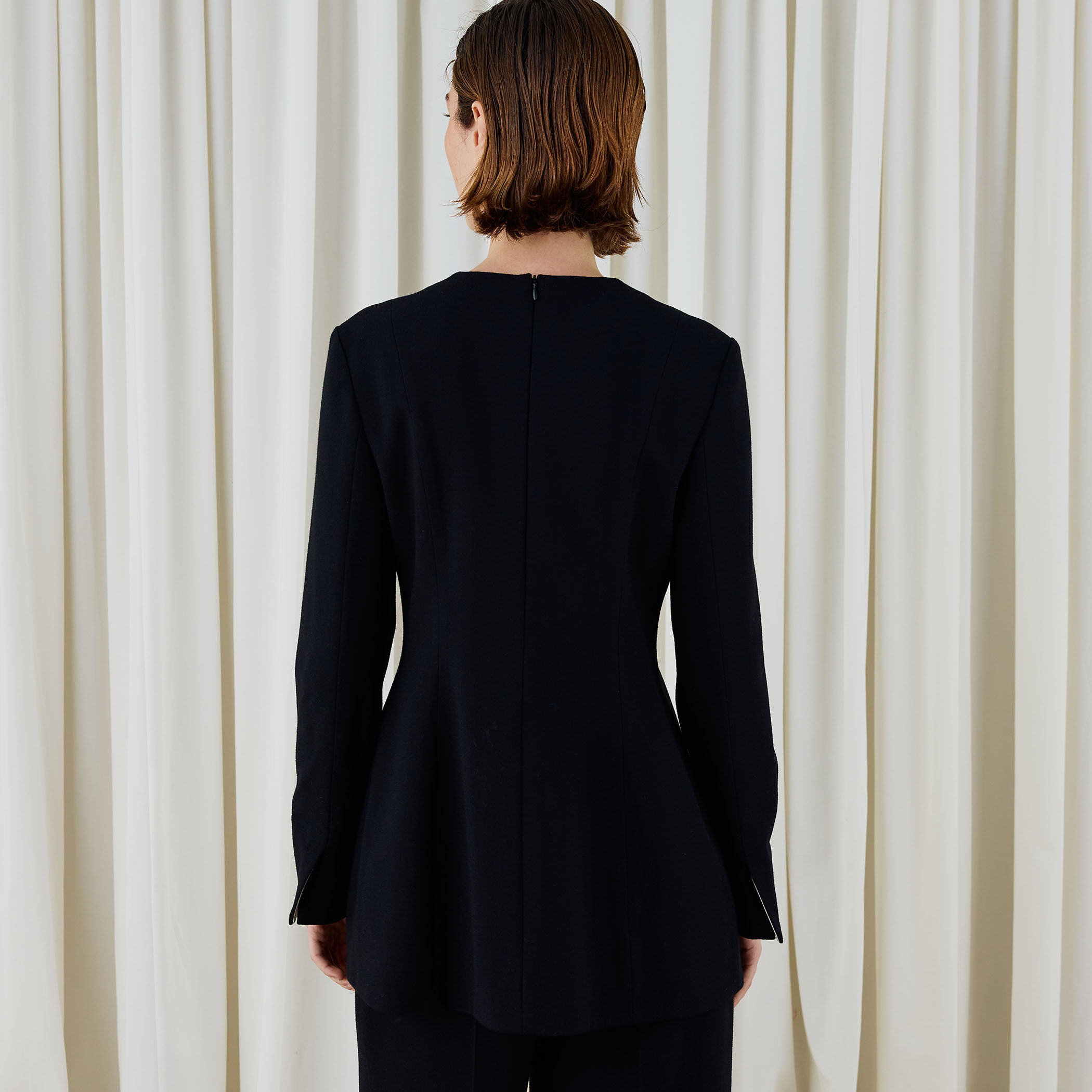 ウールジョーゼット プルオーバーブラウス｜トゥモローランド