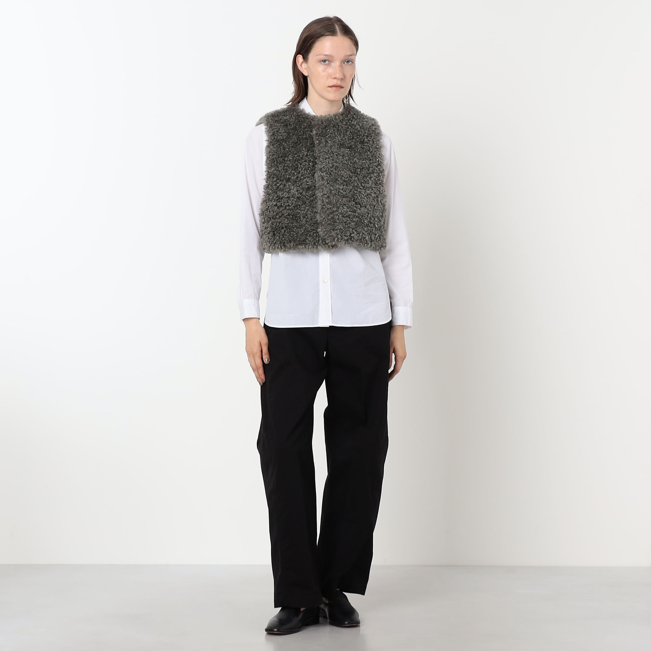 HYKE FAUX SHEARLING CROPPED VEST クロップドベスト