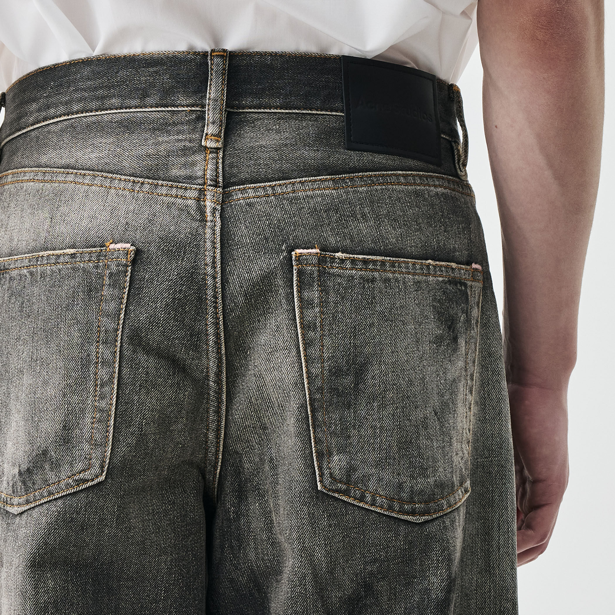 Acne Studios 1981 U BLACK TRAFALGAR デニムパンツ｜トゥモローランド
