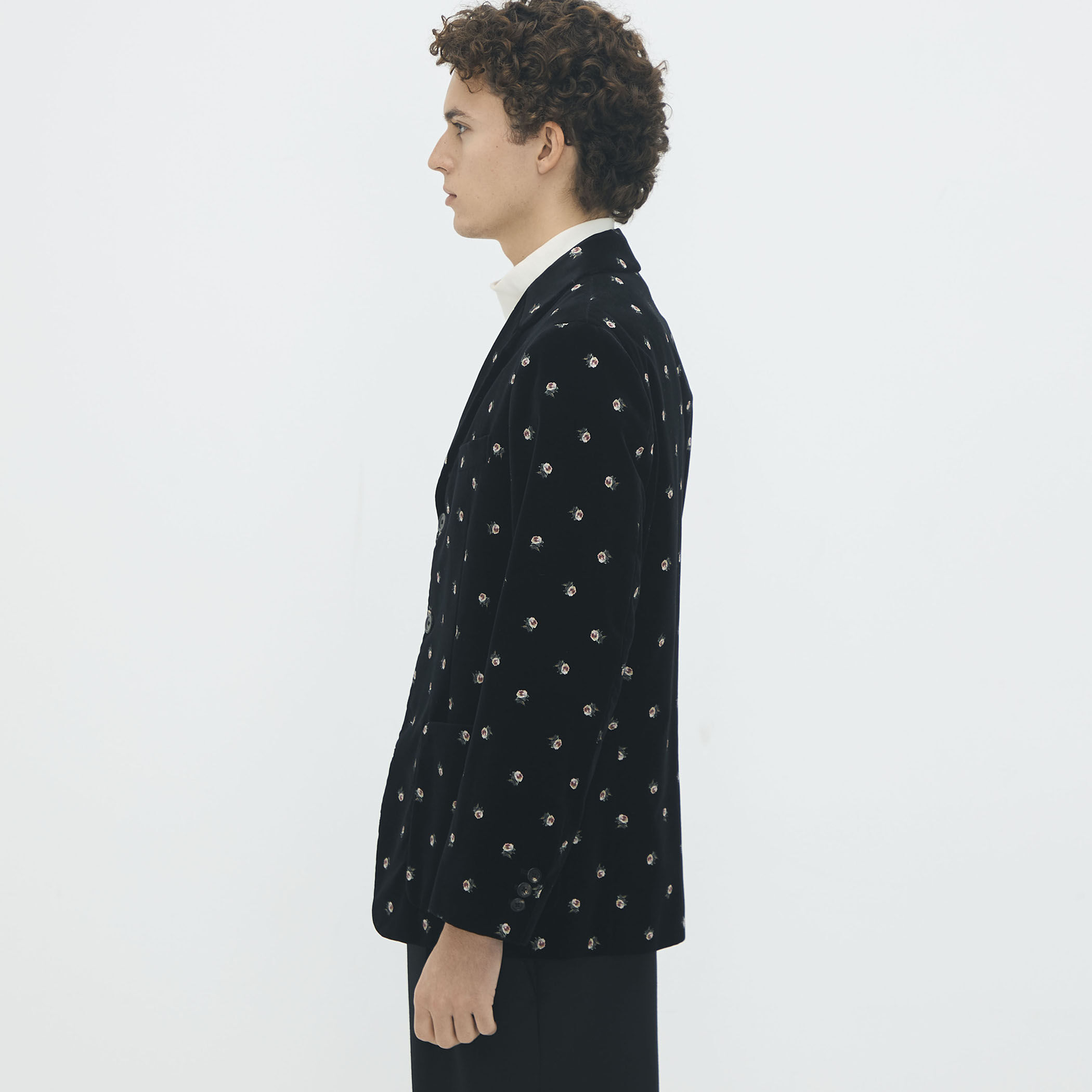 CABaN ベロアローズプリント テーラードジャケット｜トゥモローランド