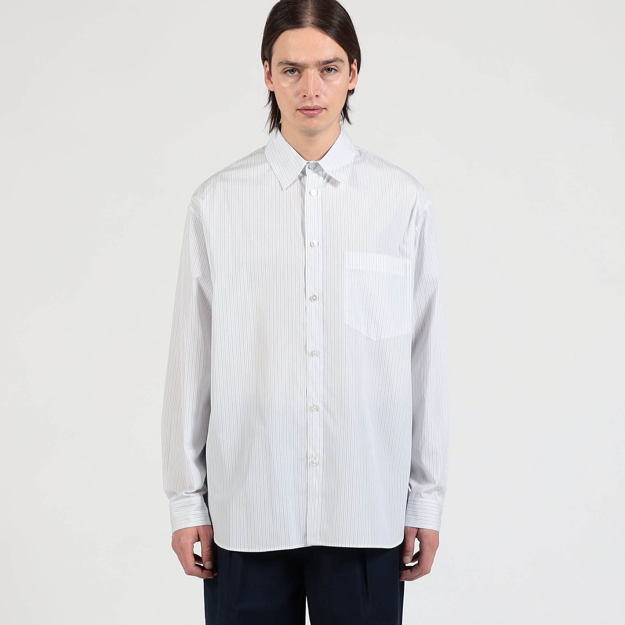 ALUMO The CLASIK ホワイト長袖シャツ The CLASIK CLASSIC SHIRT コットン シャツ｜トゥモローランド 公式サイト