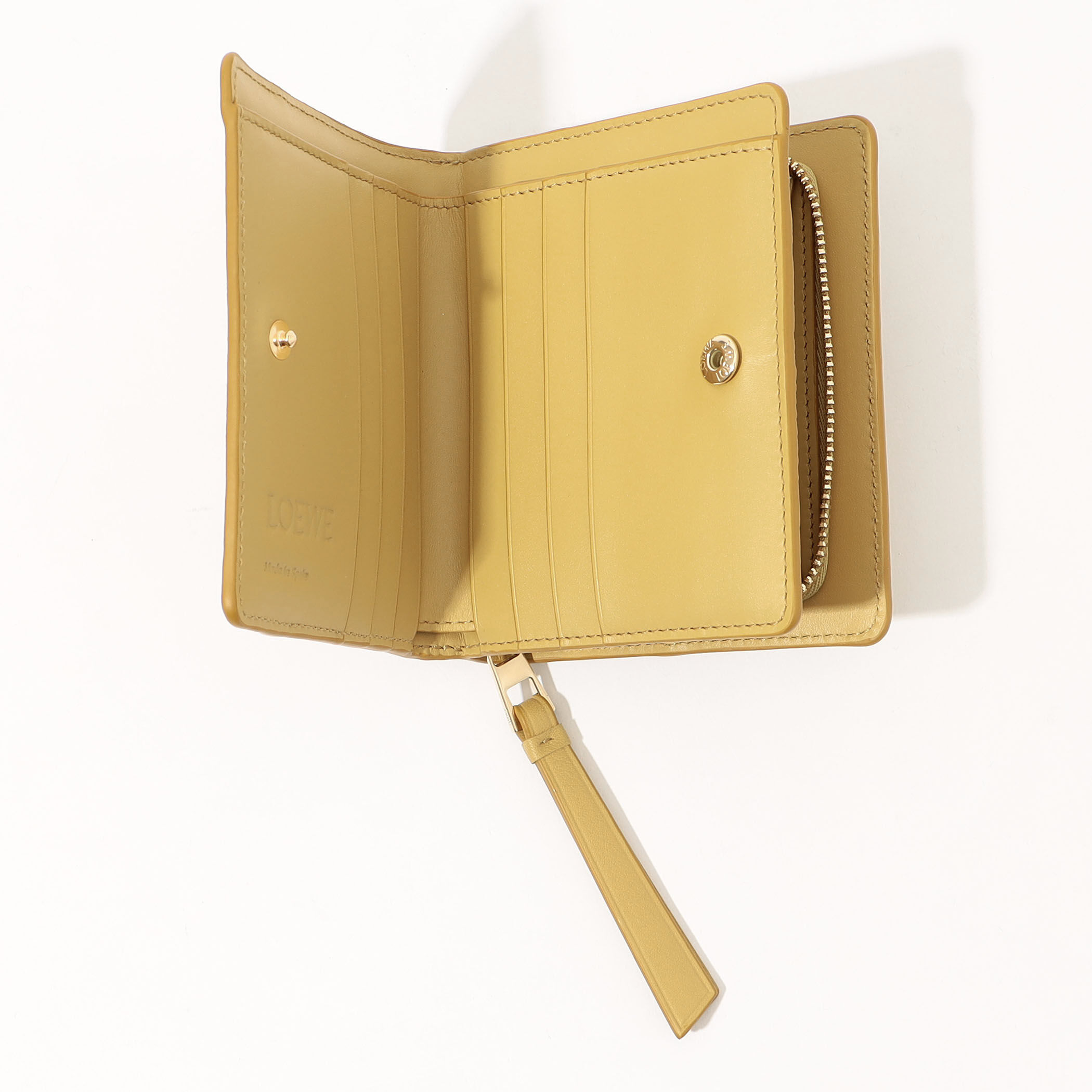 関税・税金込！ Loewe パズルレザーウォレット パズル コンパクト ウォレット（クラシック カーフ） マルチ