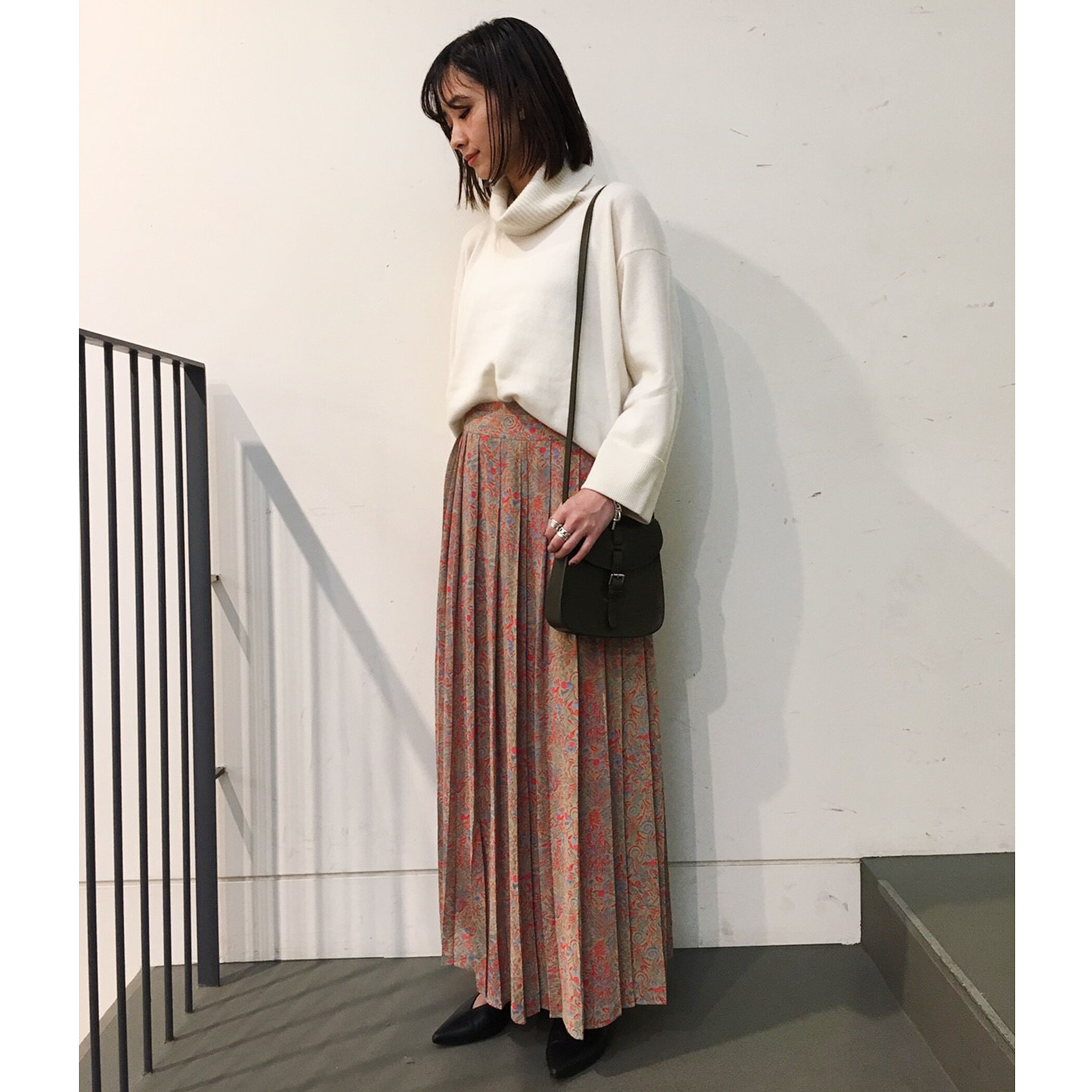 ラムカシミヤ タートルネックプルオーバー｜トゥモローランド